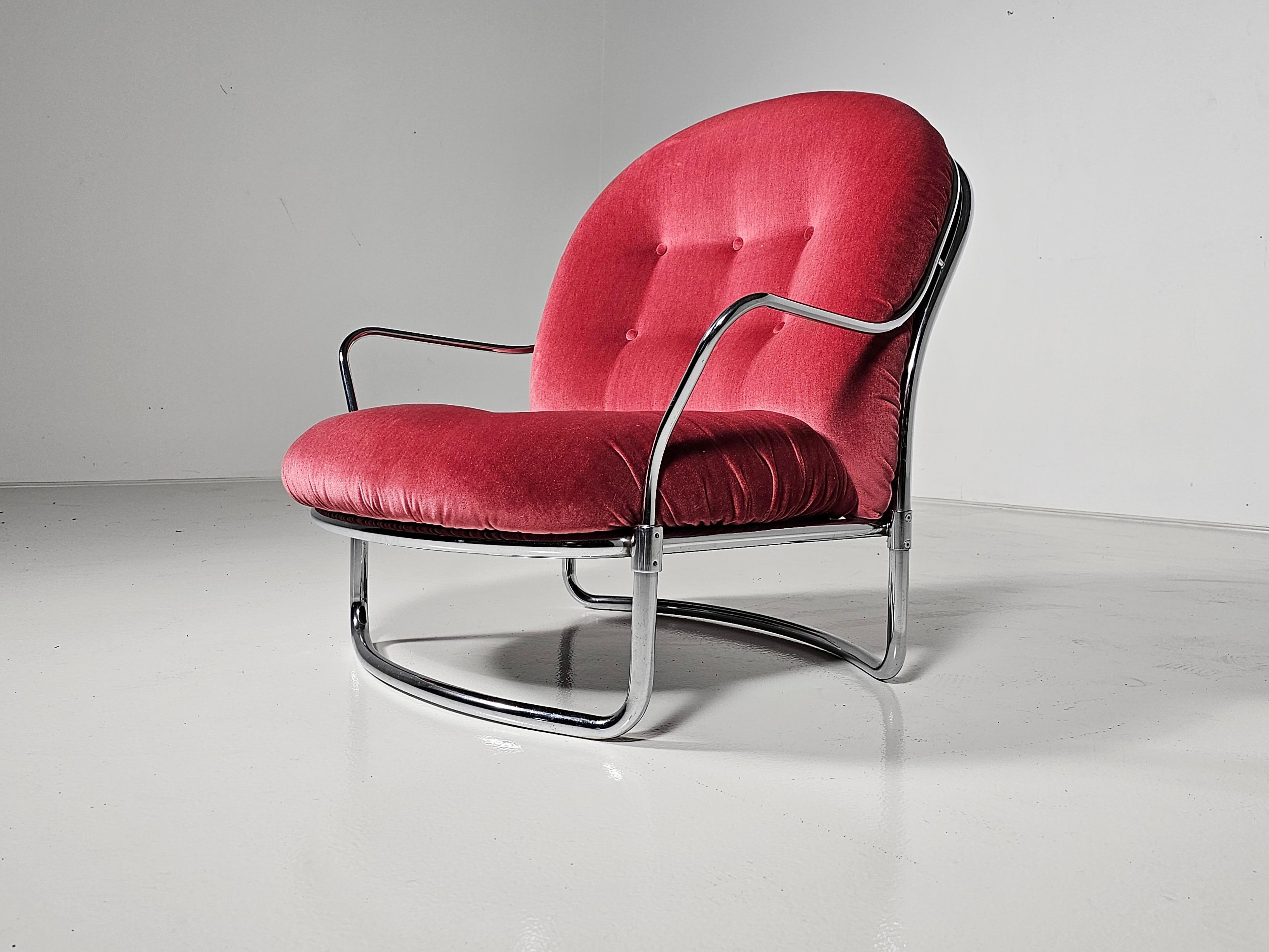 Lounge chair in pink velvet and chrome, Carlo de Carli for Cinova In Good Condition For Sale In amstelveen, NL