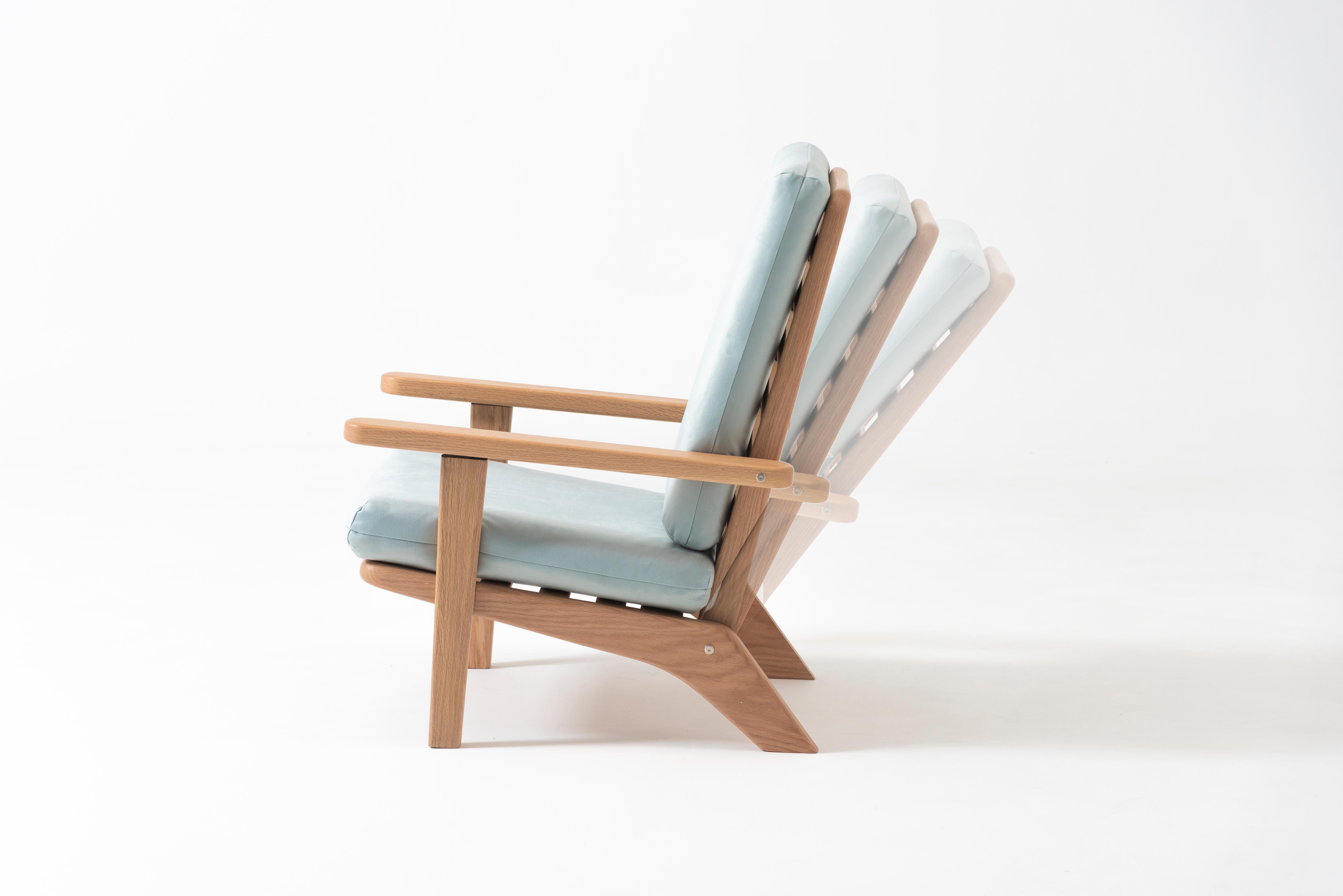 Mexican Lounge Chair in Solid Oak Wood with Mint Textile Cushion and Reclining Backrest For Sale