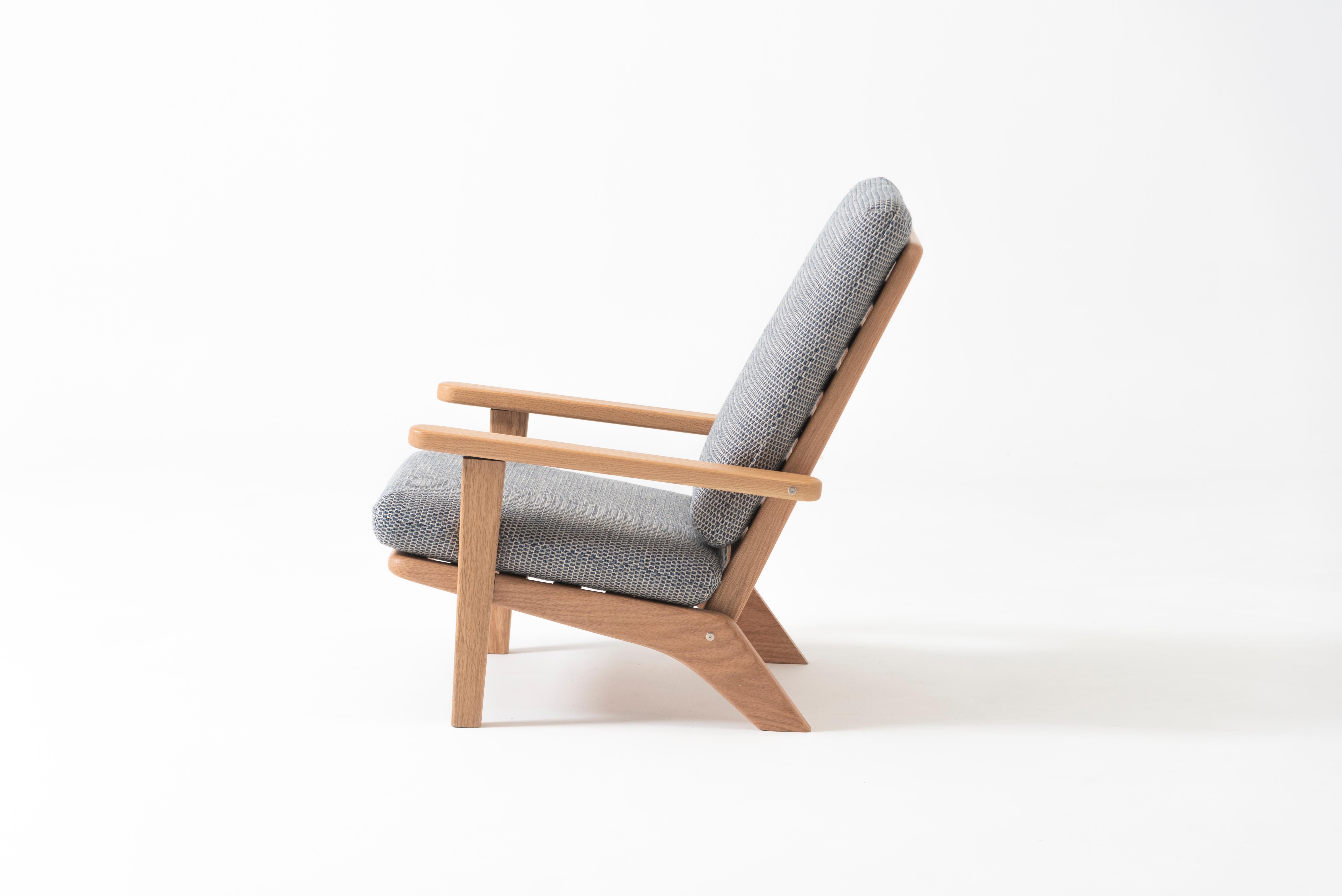 reclining wooden chair