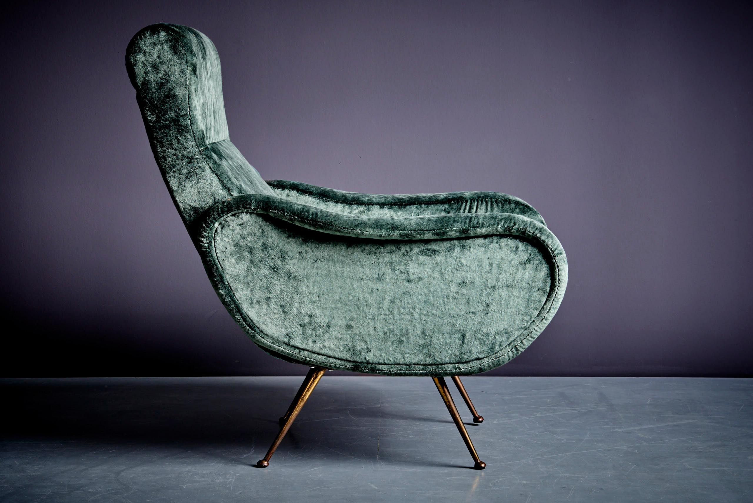 Italian Lounge Chair in the manner of Marco Zanuso upholstered in green Velvet