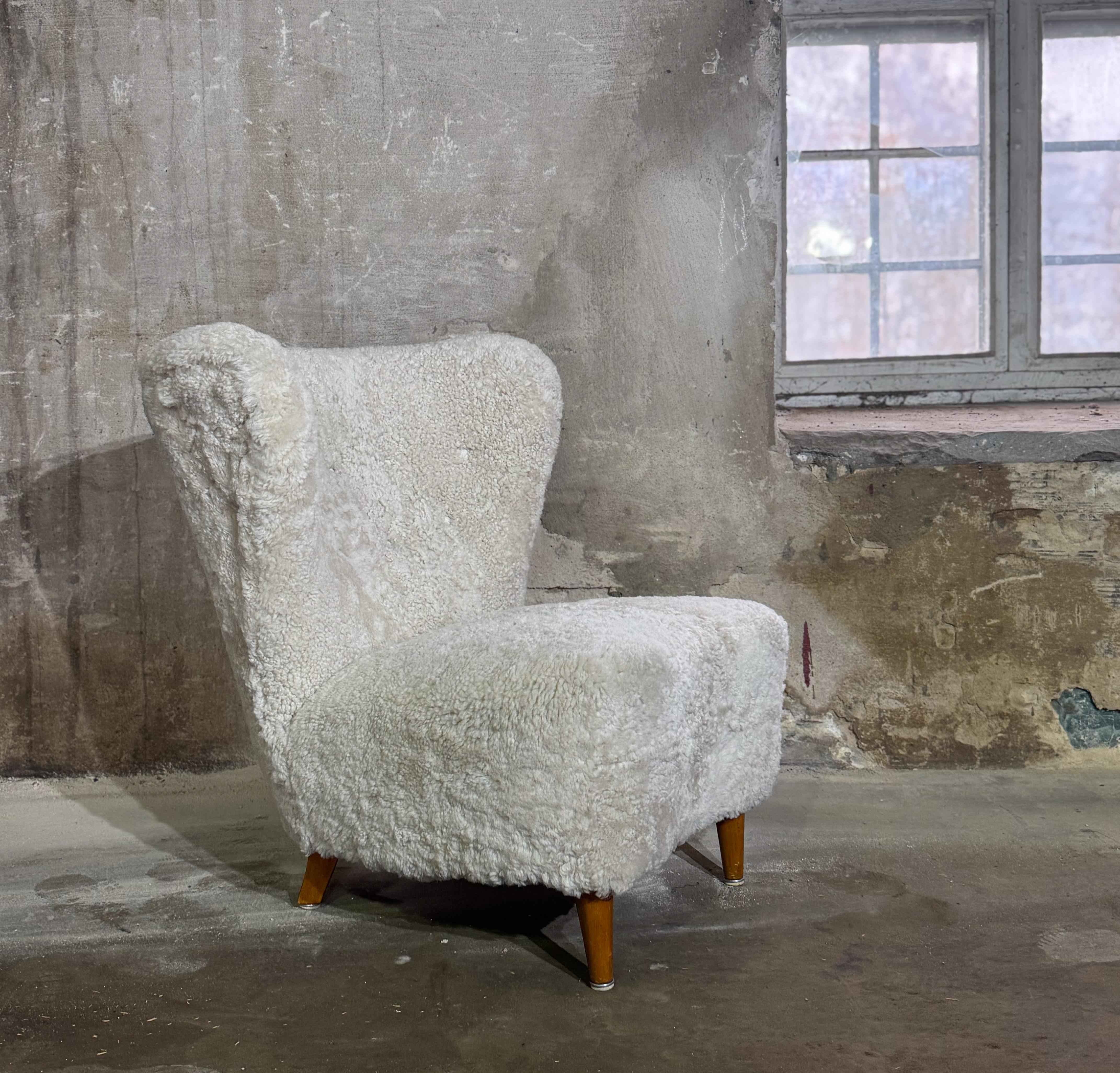 Lounge Chair Johannes Brynte in Sheepskin, Swedish Modern 1940s For Sale 11