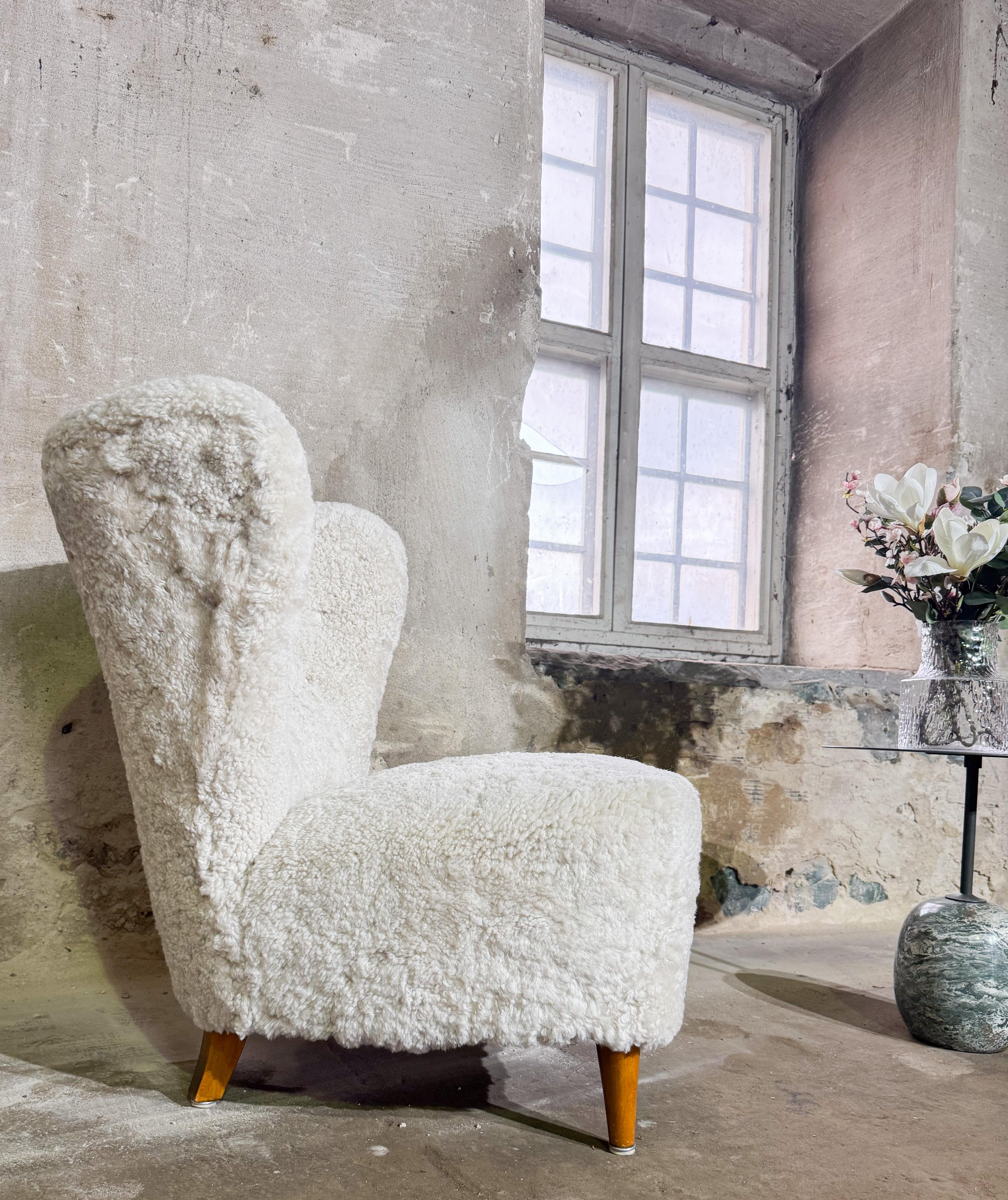 Lounge Chair Johannes Brynte in Sheepskin, Swedish Modern 1940s For Sale 1