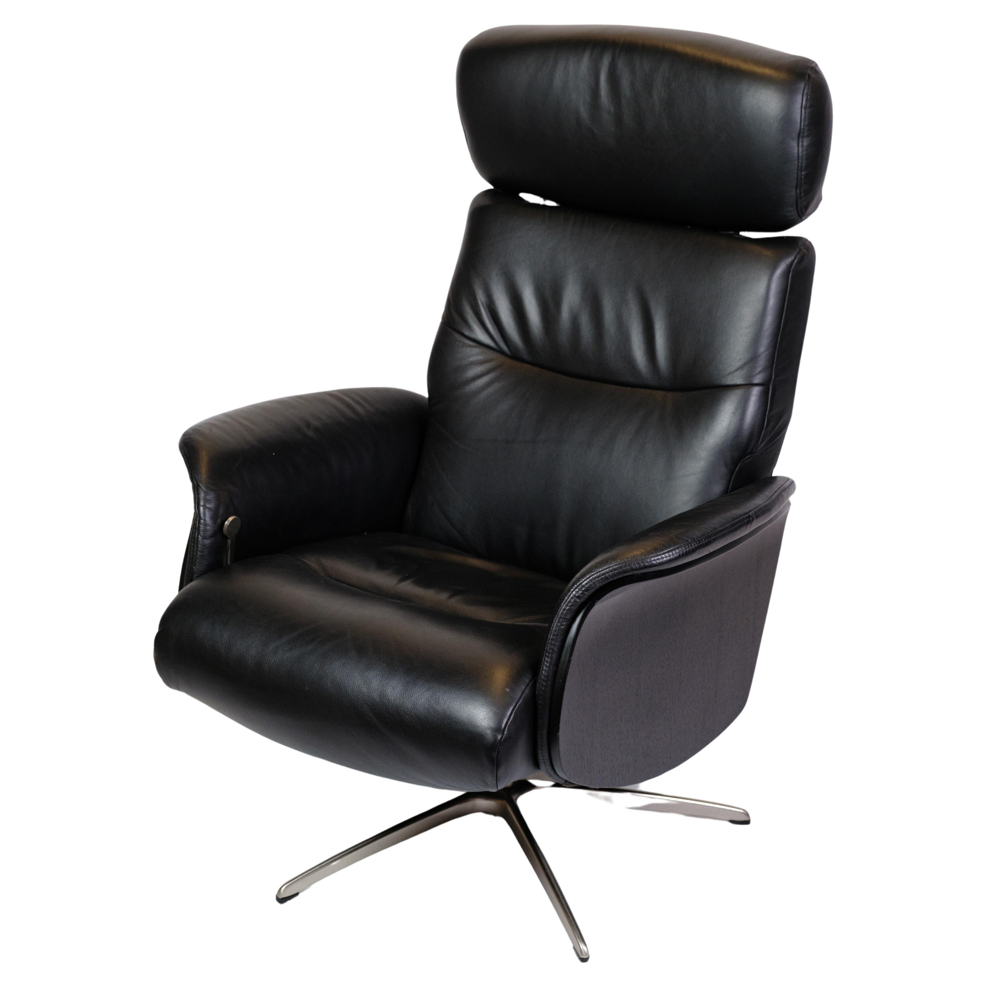 Lounge Chair Made In Black Leather & Aluminum Swivel From 1970s
