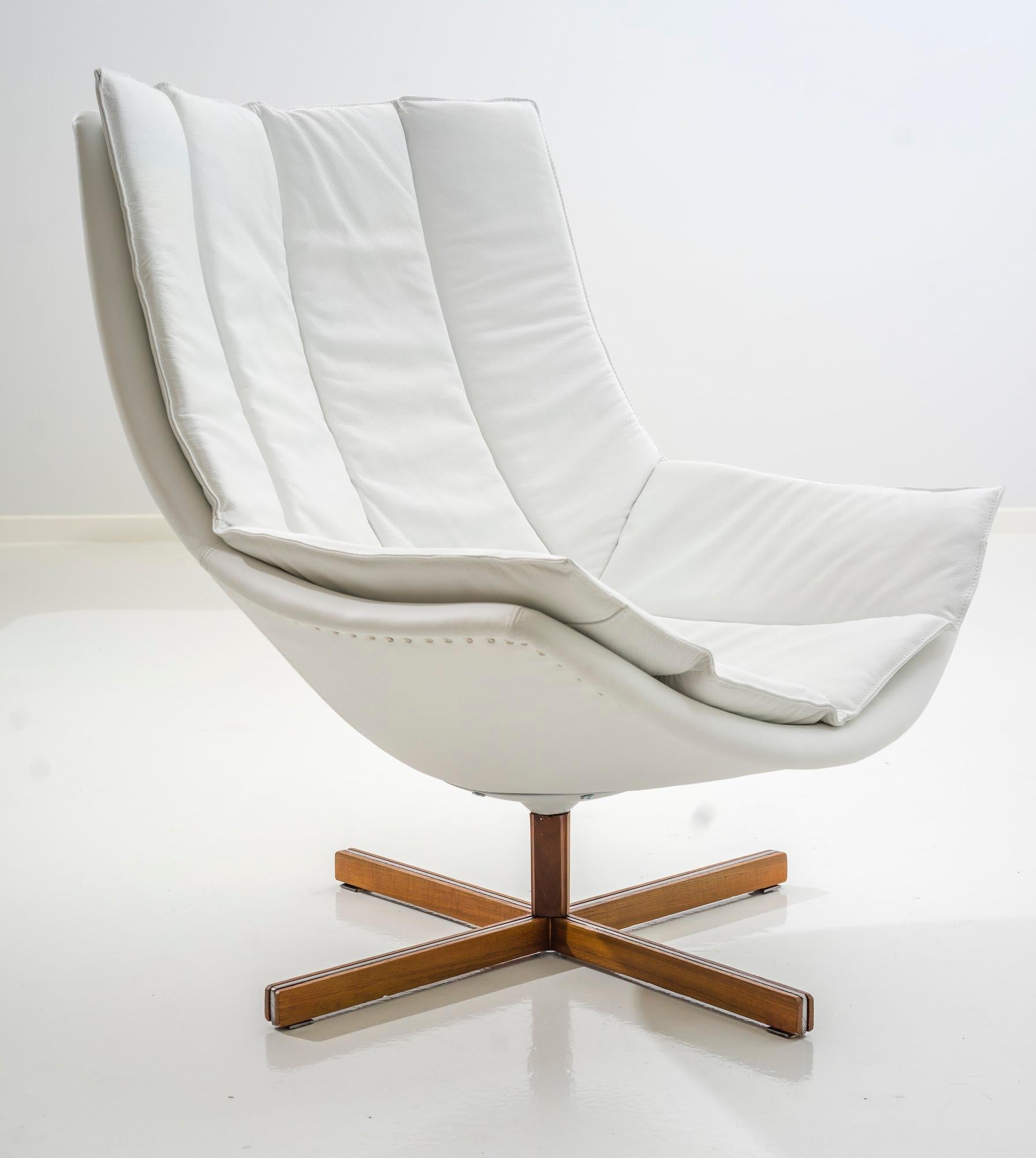 Finnish Lounge Chair 