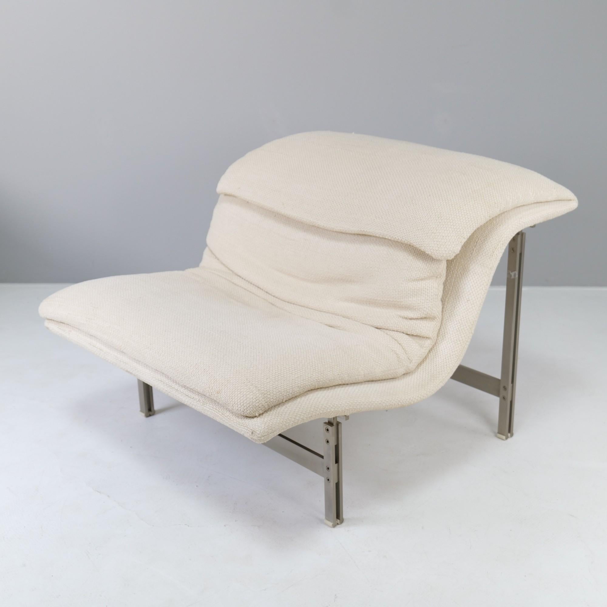 Post-Modern  Lounge chair mod. wave by Giovanni Offredi for Saporiti Italia, 1974 For Sale