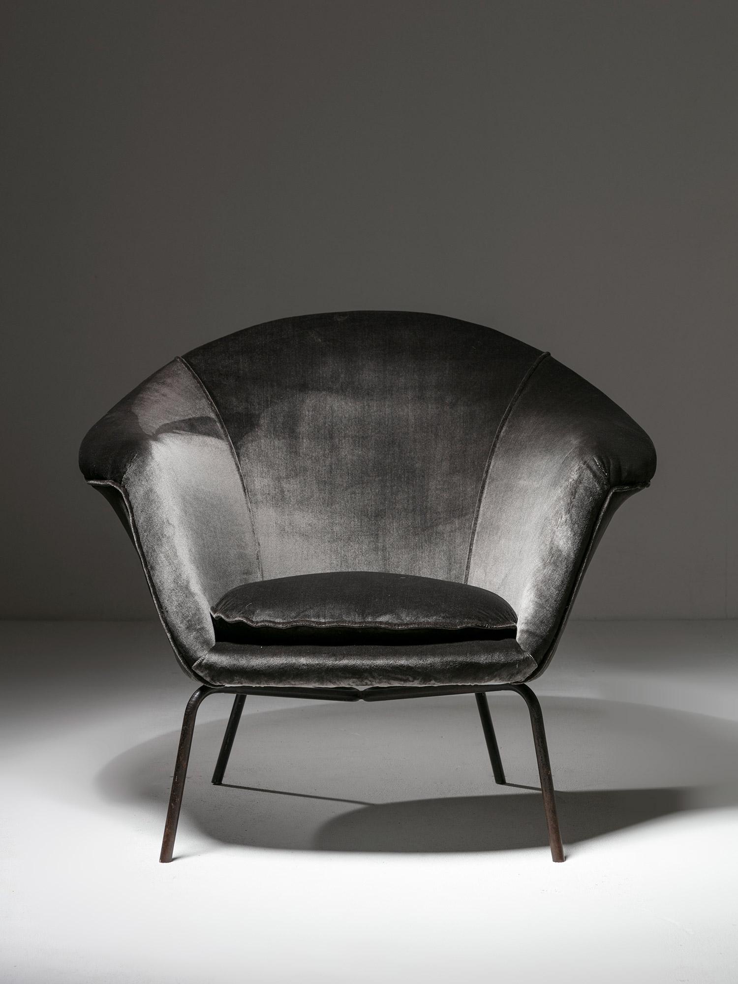 Italian Velvet Lounge Chair Model 1003 by Henry W. Klein for Cassina, Italy, 1960s For Sale