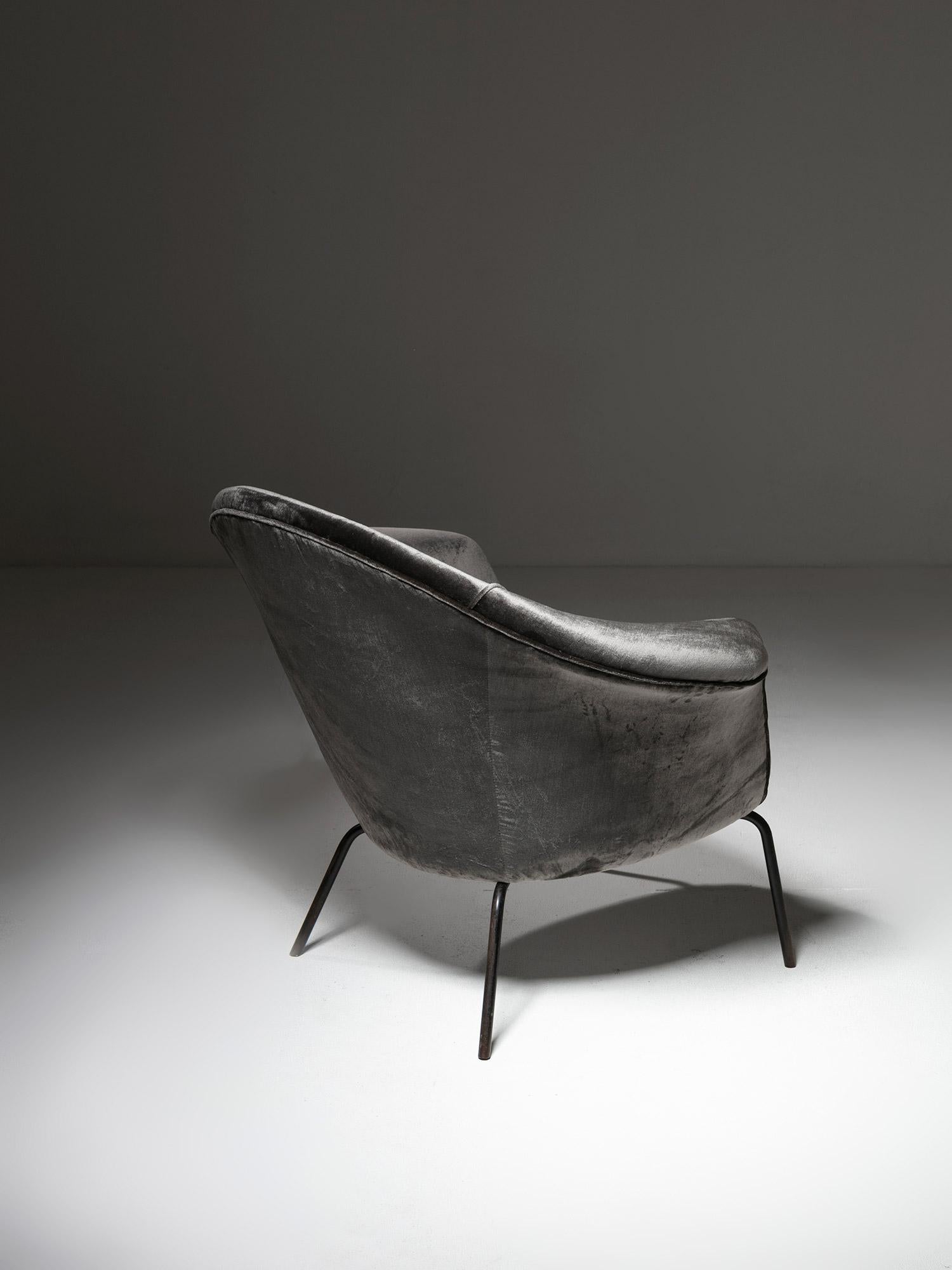 Mid-20th Century Velvet Lounge Chair Model 1003 by Henry W. Klein for Cassina, Italy, 1960s For Sale