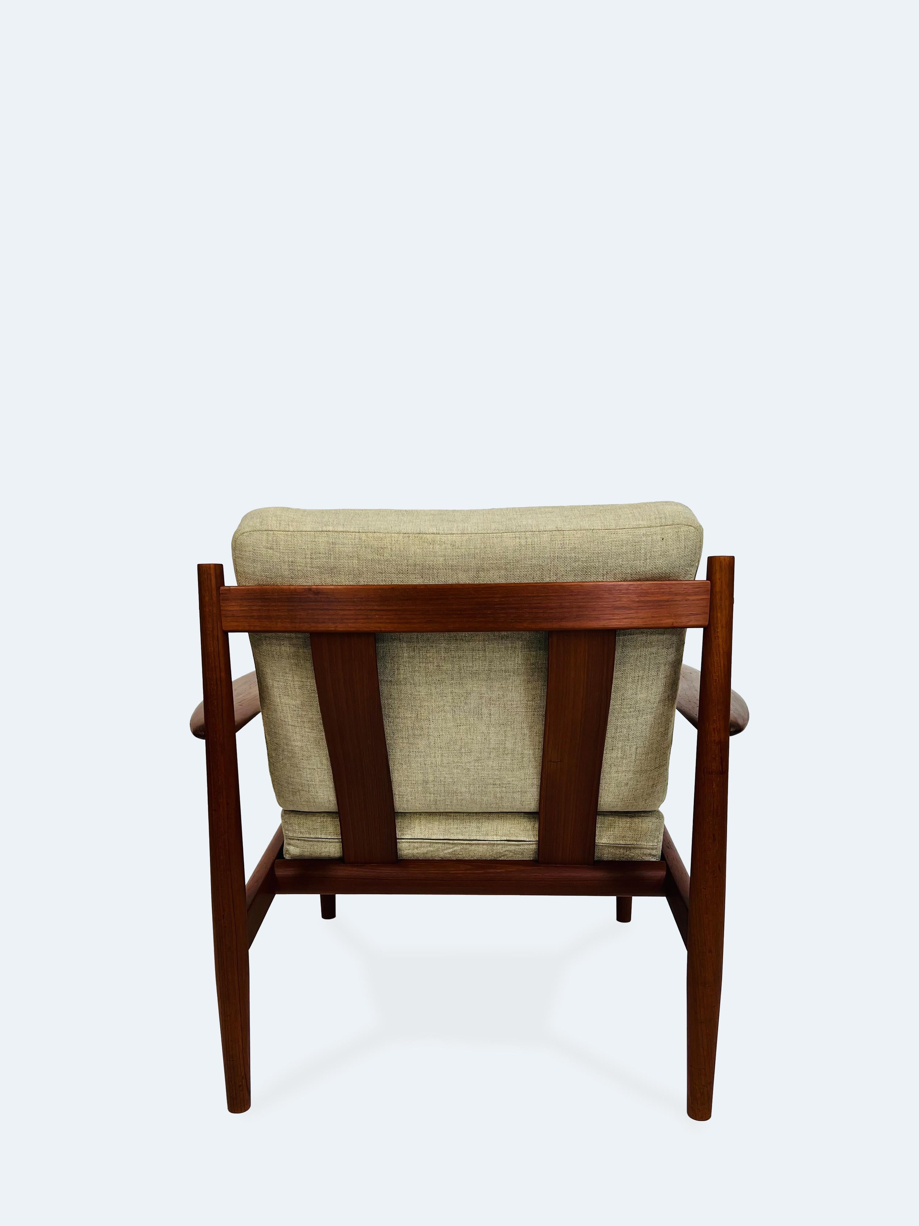 Mid-20th Century Lounge Chair Model 118 by Grete Jalk for France & Son, 1960s For Sale
