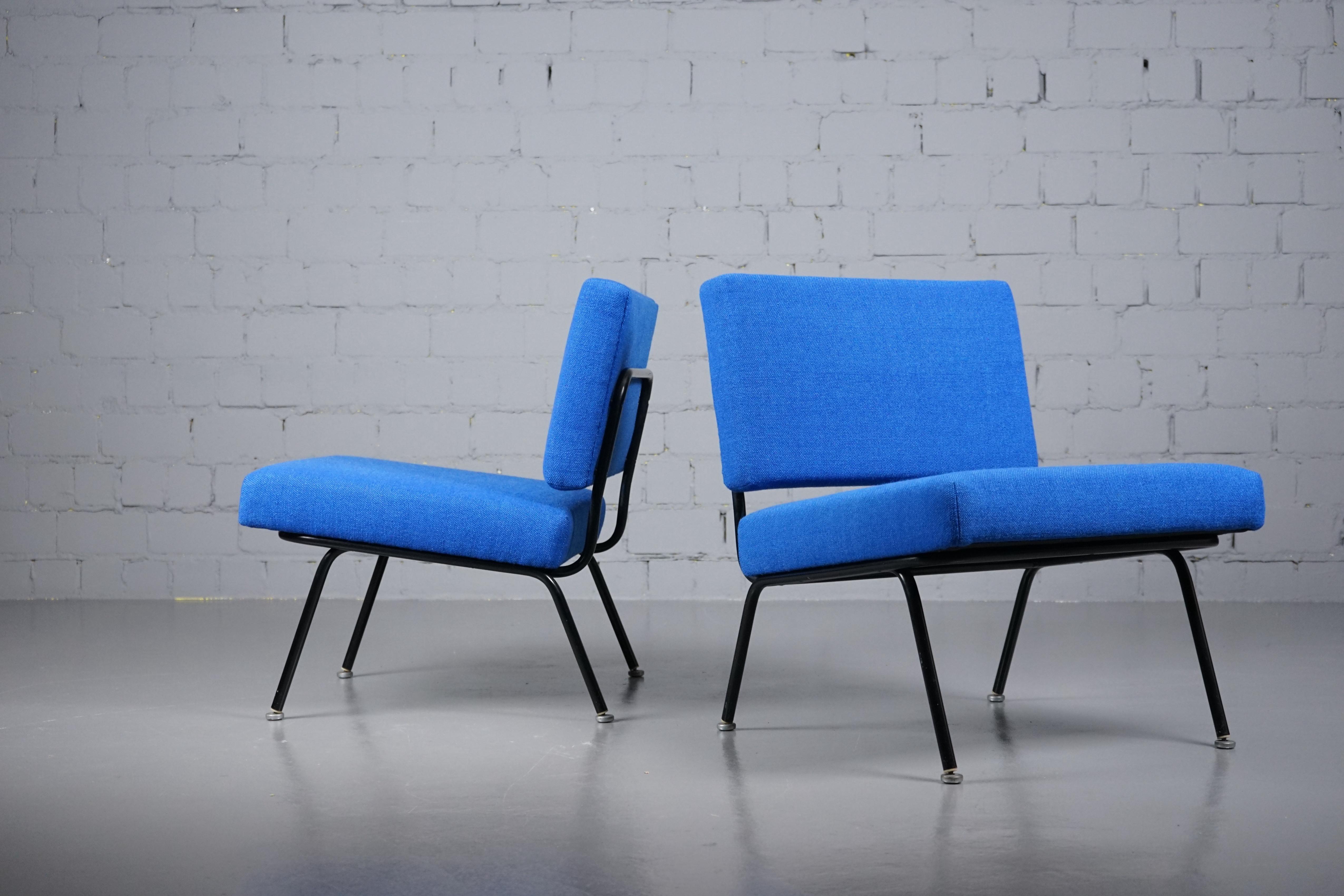 German Lounge Chair Model 31 by Florence Knoll Bassett for Knoll International Set of 2 For Sale