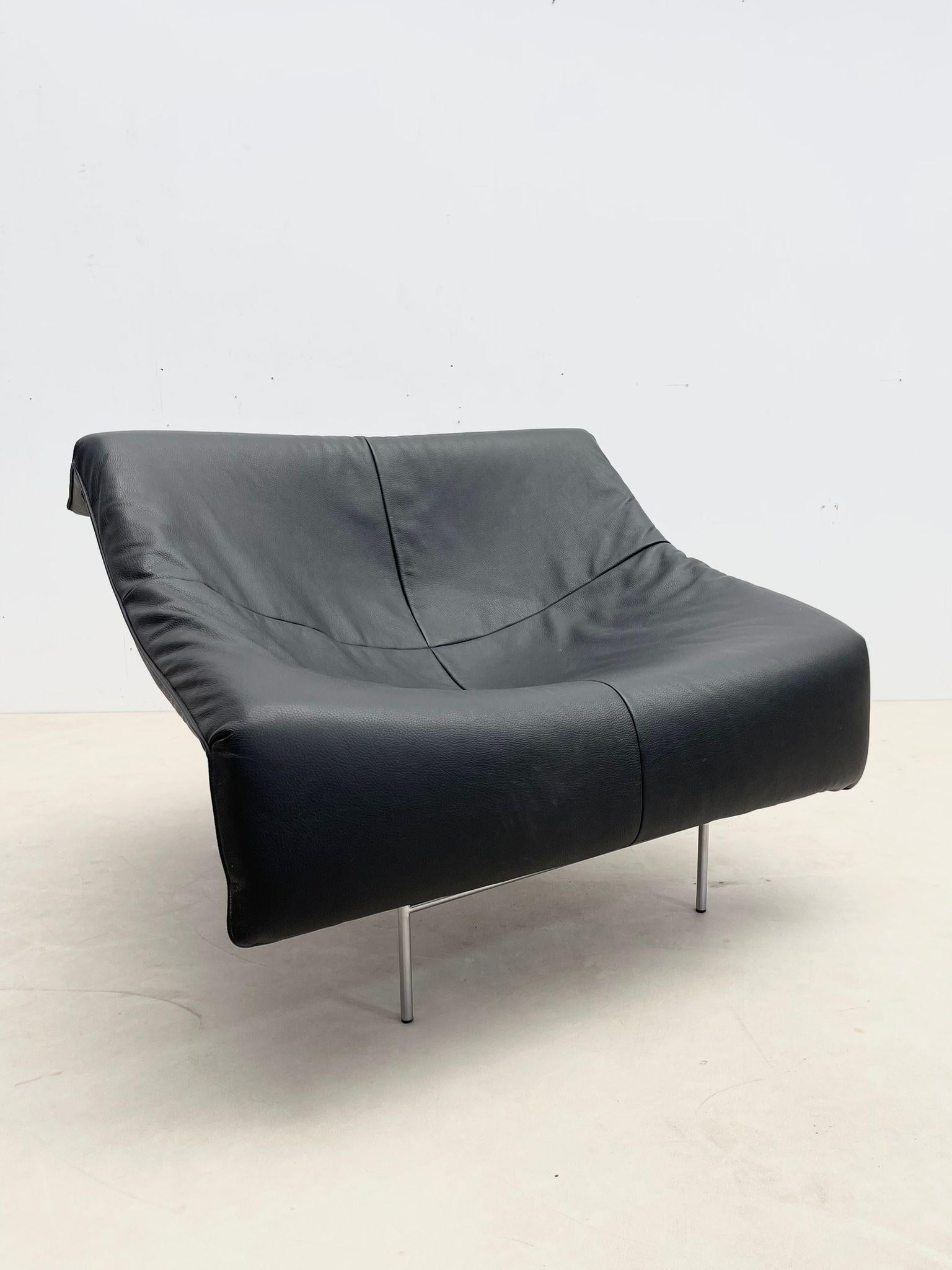 Mid-century Leather and Metal Lounge Chair model ''Butterfly'' by Gerard van den Berg for Montis - The Netherlands 1980s.