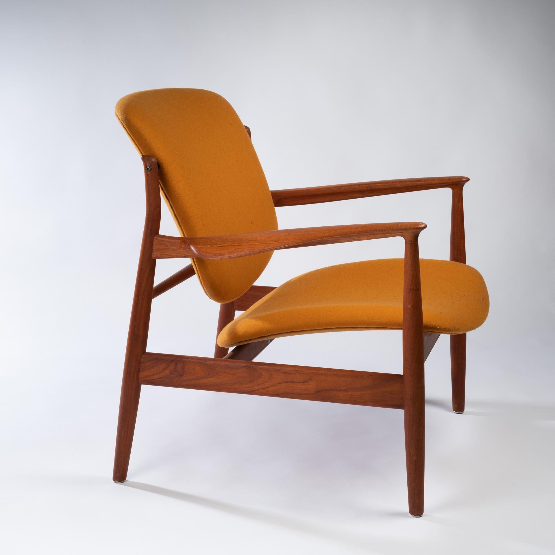 Scandinavian Modern Lounge Chair Model Fd136, Designed by Finn Juhl, 1950s For Sale