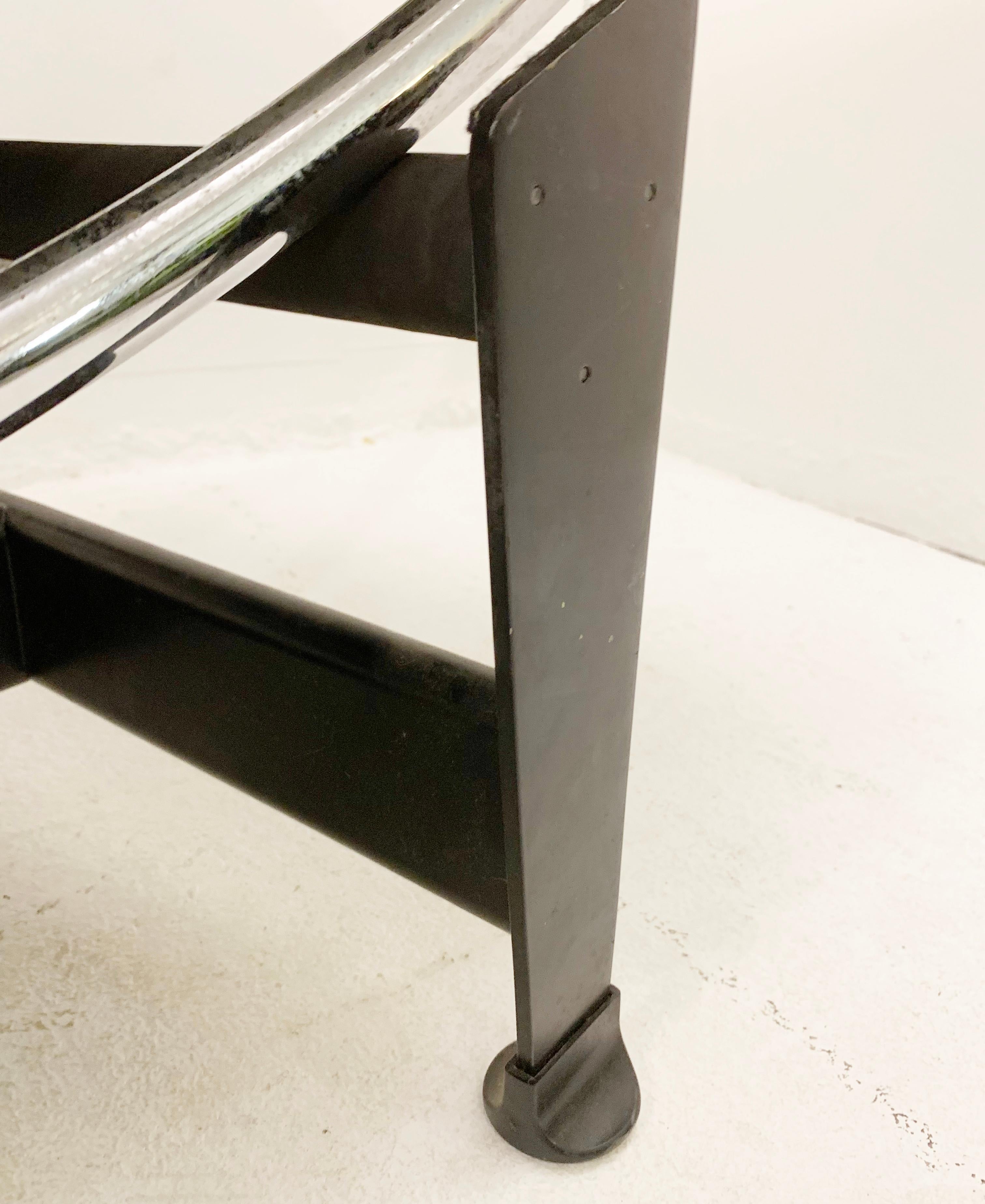 Lounge Chair Model LC4 by Charlotte Perriand, Le Corbusier and Pierre Jeanneret 5
