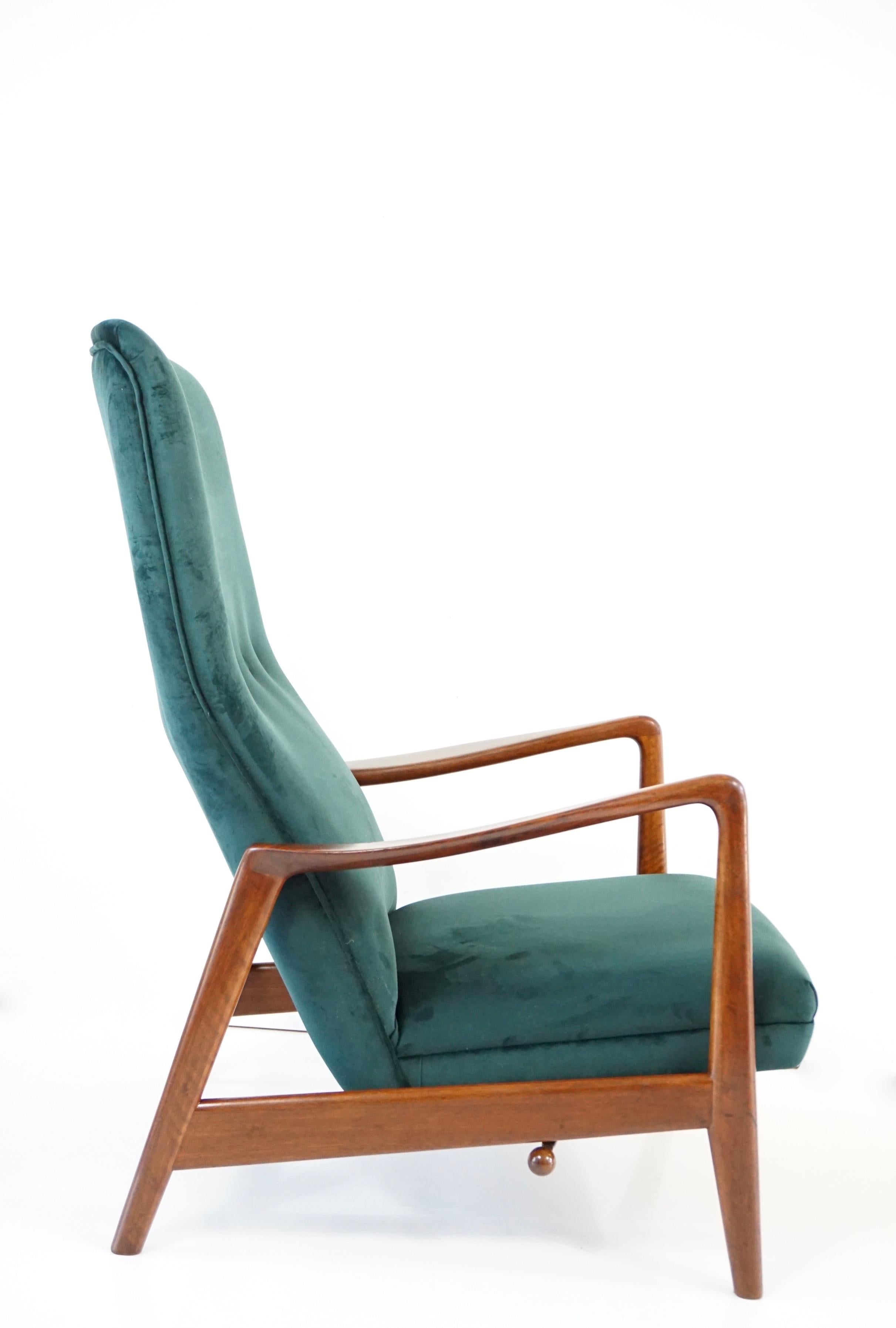 Mid-20th Century Lounge Chair N.829 by Cassina Sel. by Gio Ponti for the Hotel Pdp Sorrento, 1964