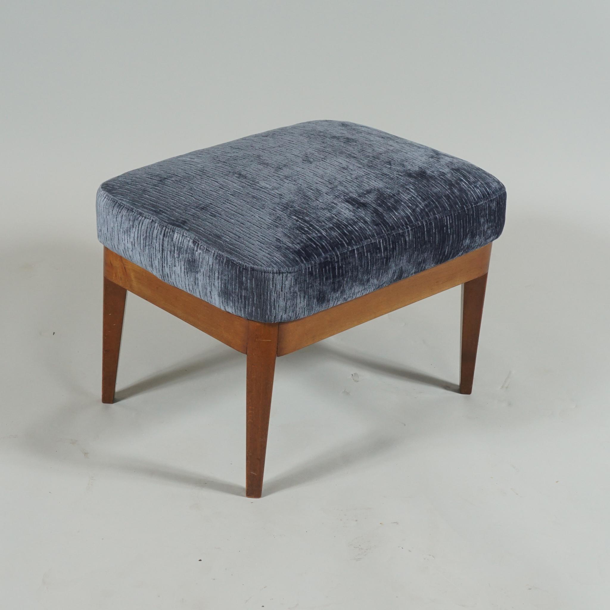 Lounge Chair & Ottoman by Anker Petersen 2