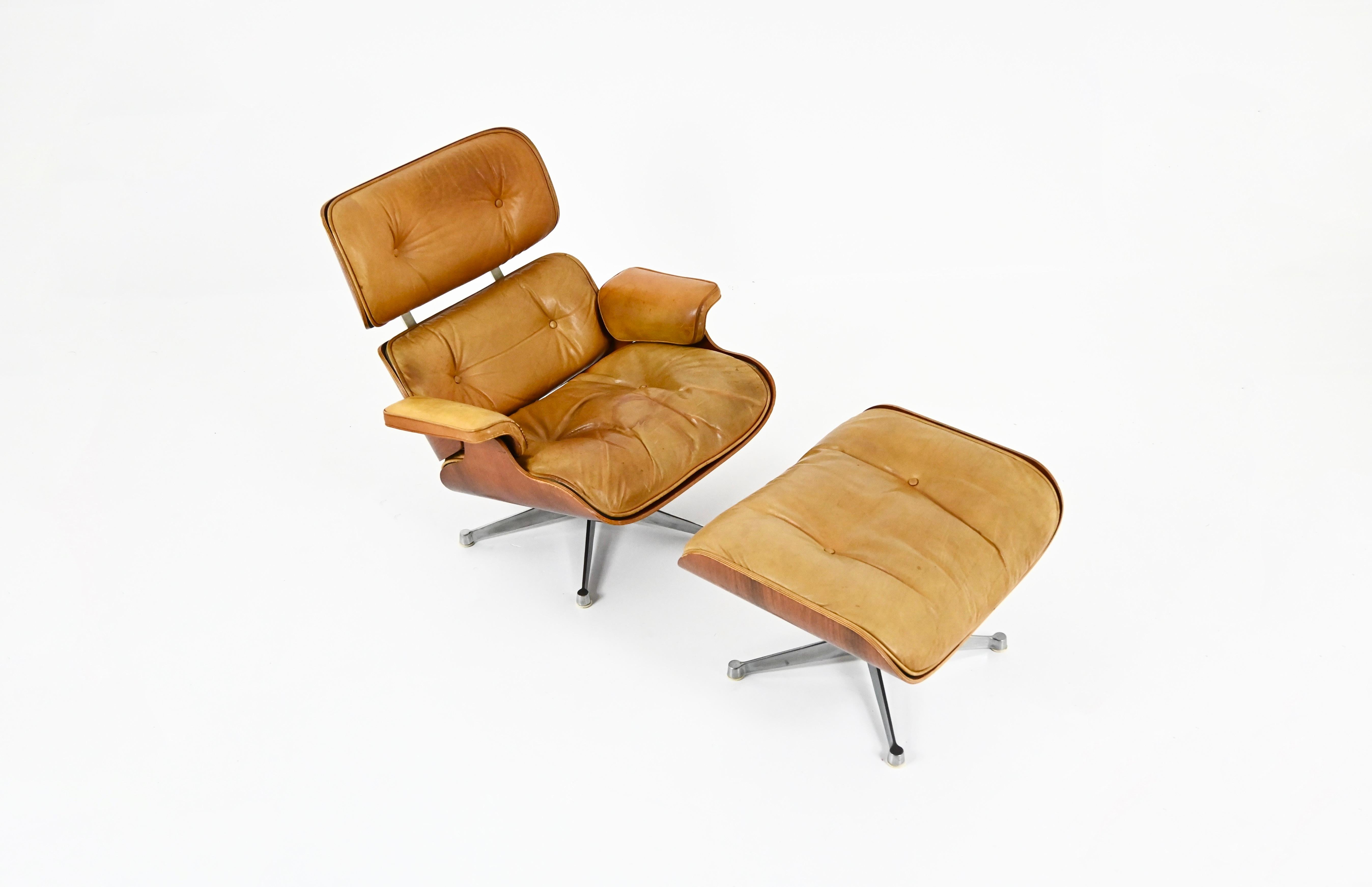 Silla Lounge y Otomana de Charles and Ray Eames para Herman Miller, años 70 Moderno de mediados de siglo en venta