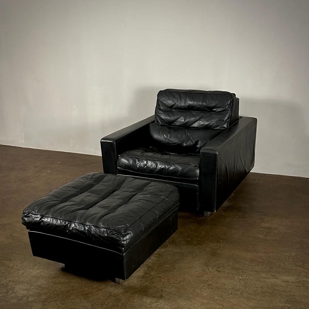 Chaise longue et ottoman en vente 2