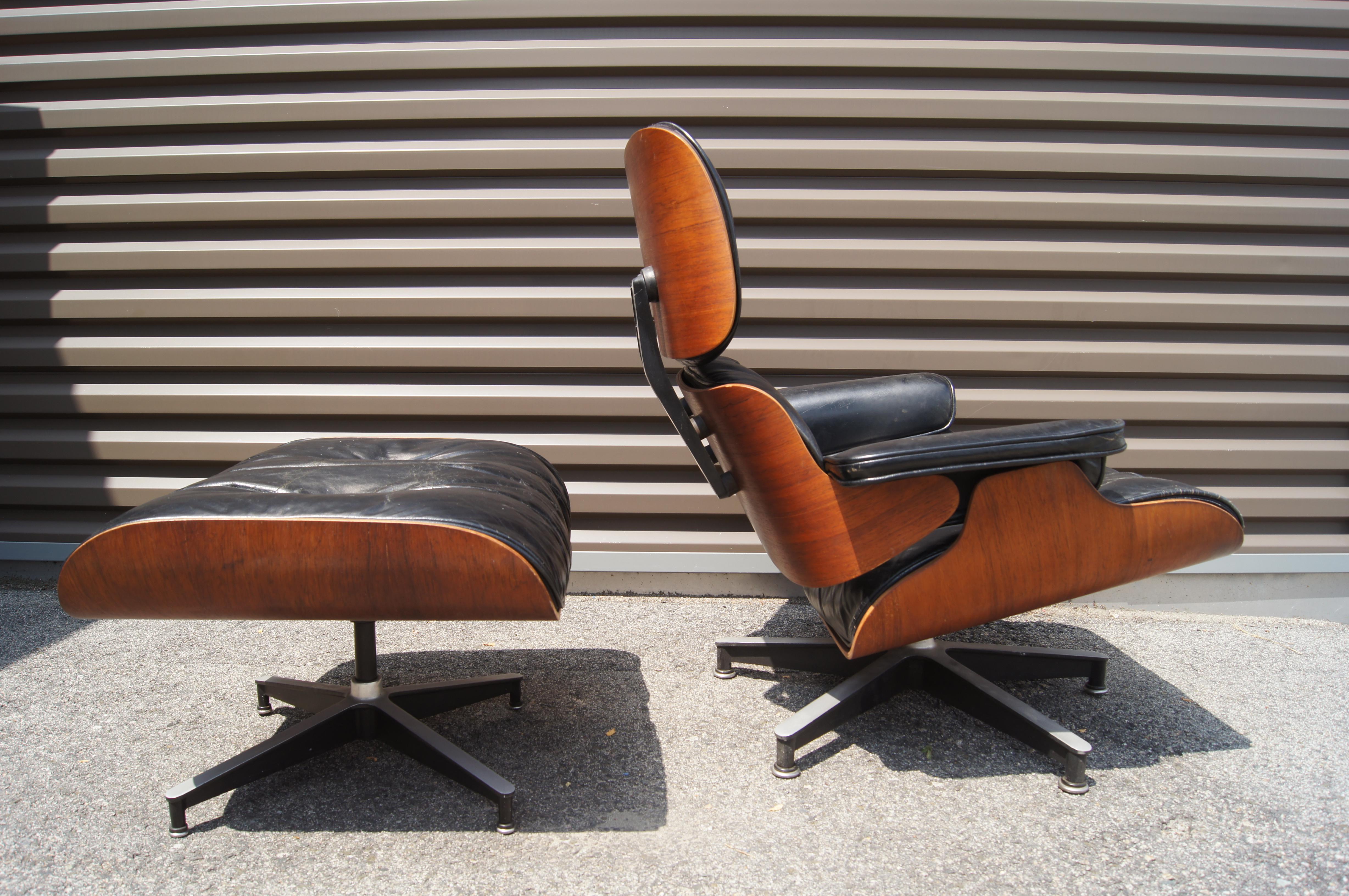 Lounge Chair & Ottoman:: Modell 670/671 von Charles & Ray Eames für Herman Miller (Moderne der Mitte des Jahrhunderts)