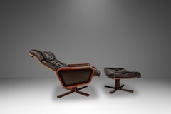 Conjunto de sillón y otomana diseñado por Soda Galvano para Vatne Mobler, Noruega, hacia la década de 1970