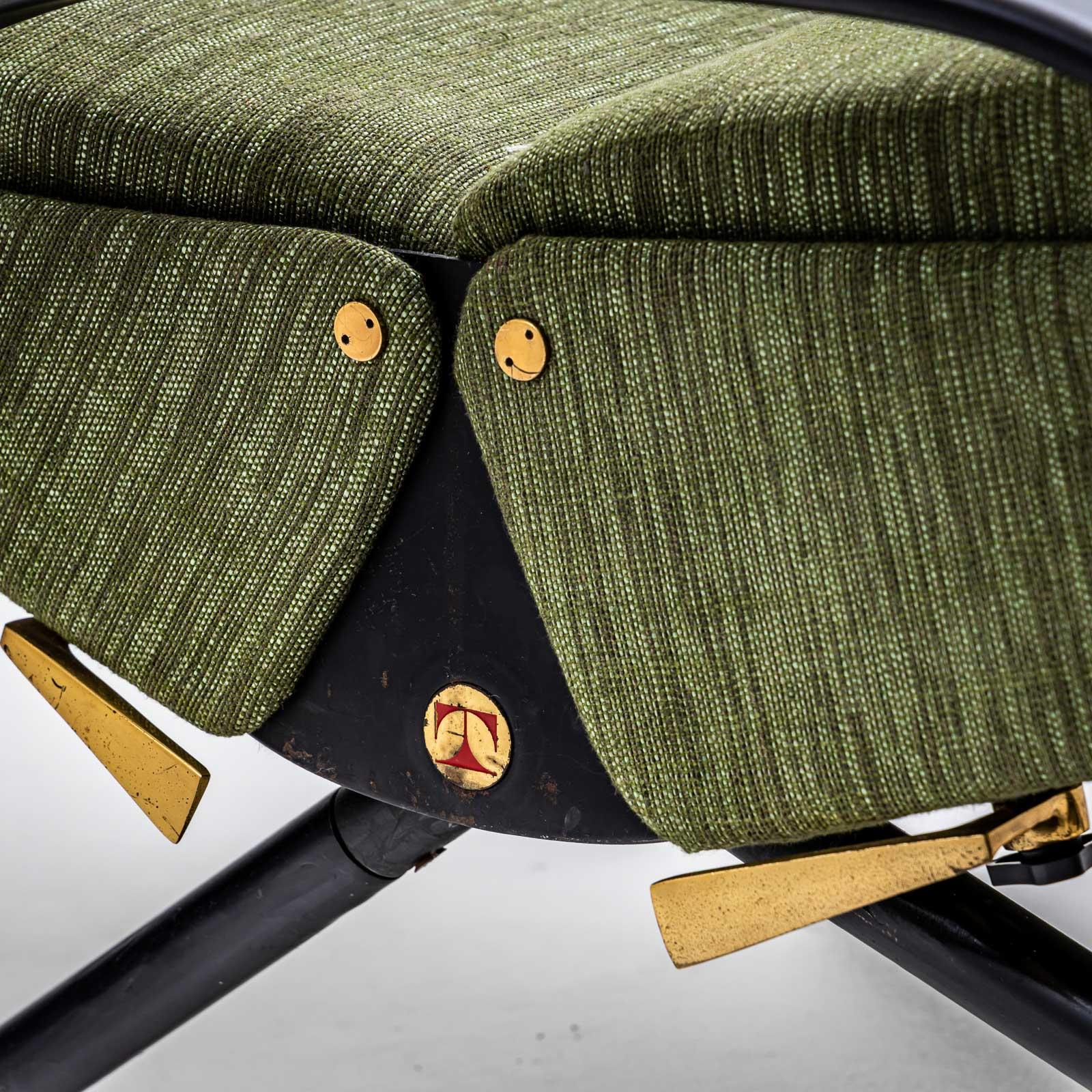 Lounge Chair P40 by Osvaldo Borsani for Tecno Italy, Design 1955 For Sale 3