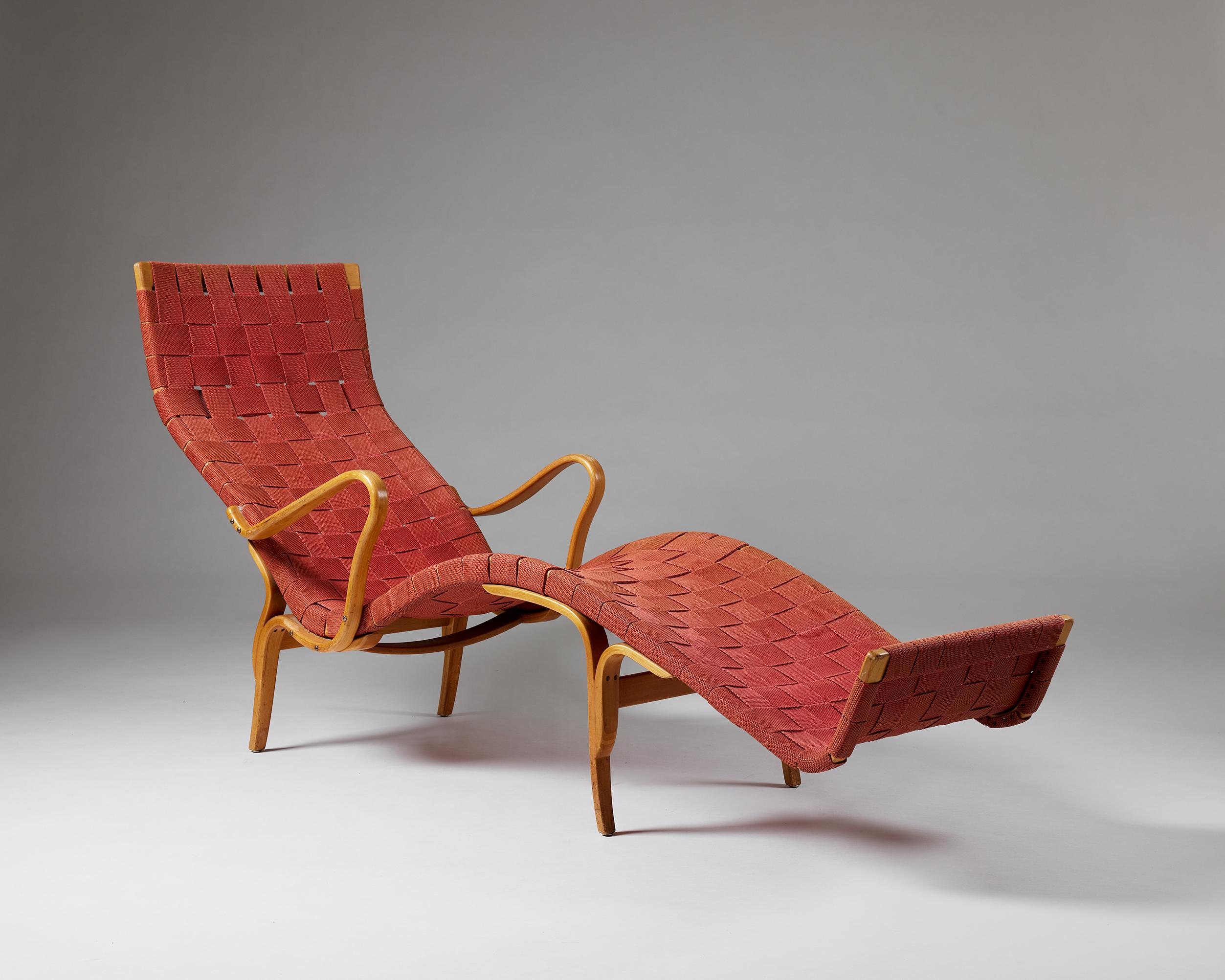 Lounge Chair 'Pernilla 3' Entworfen von Bruno Mathsson für Karl Mathsson, Schweden (Moderne der Mitte des Jahrhunderts) im Angebot