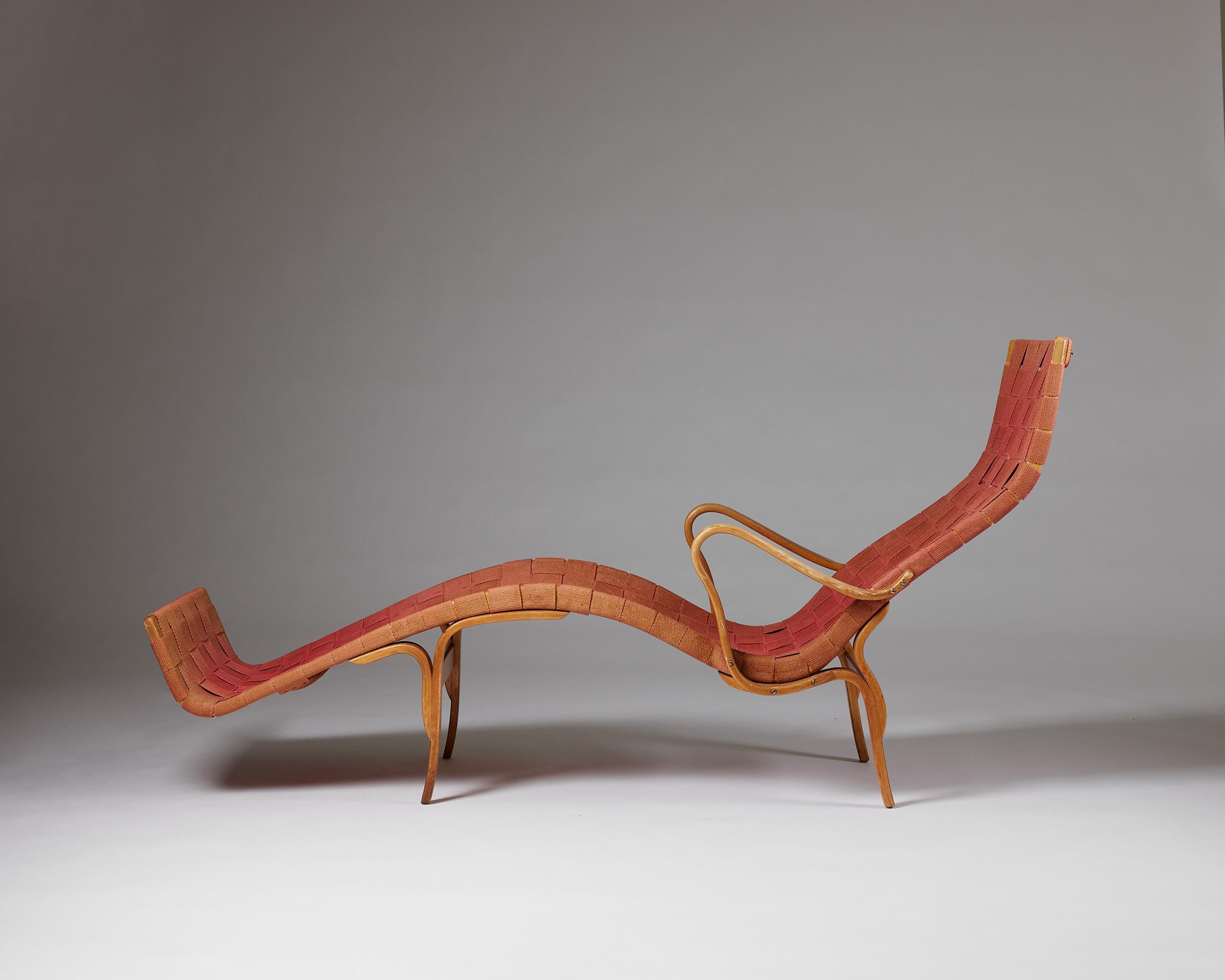Lounge Chair 'Pernilla 3' Entworfen von Bruno Mathsson für Karl Mathsson, Schweden (Schwedisch) im Angebot