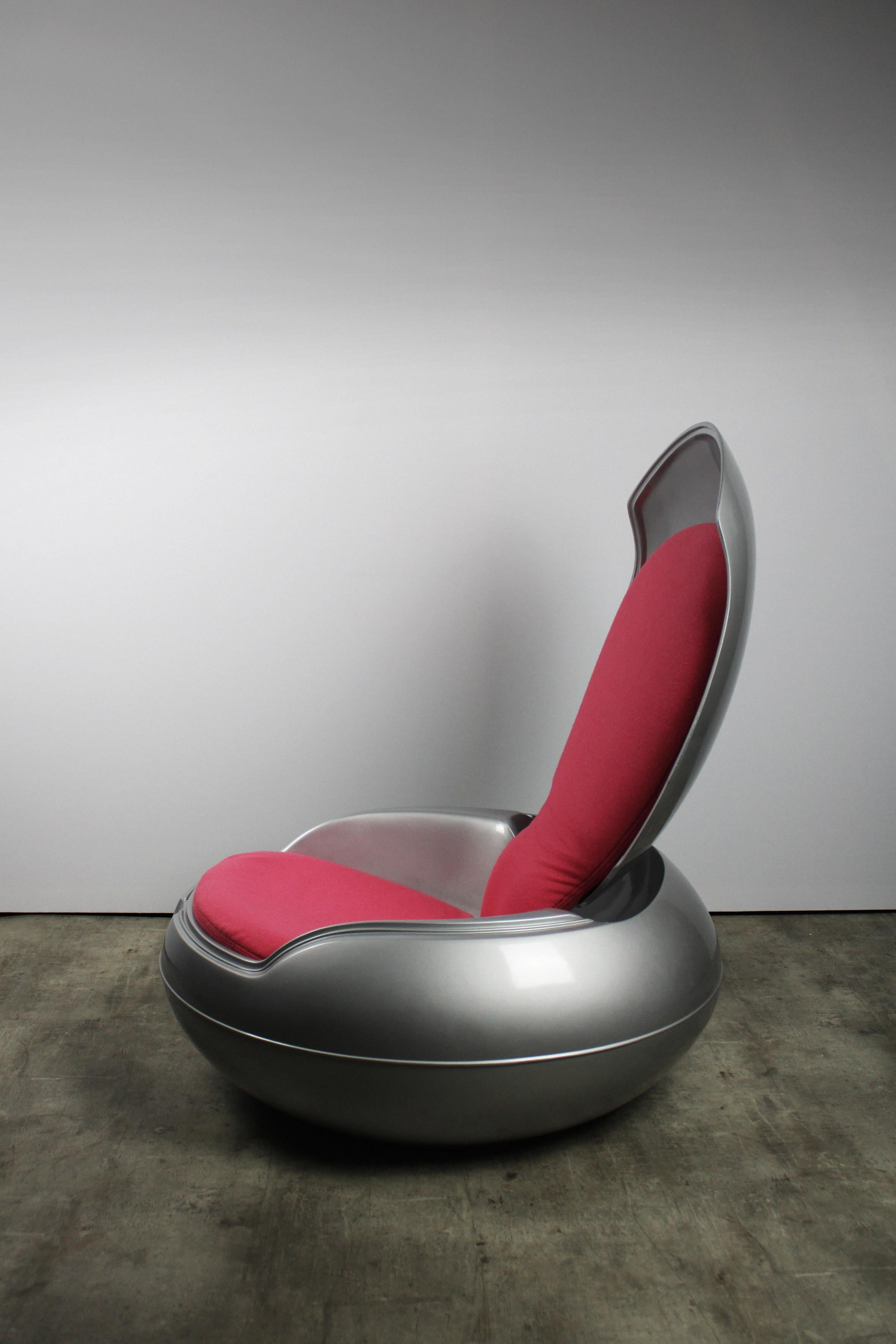 Hungarian Lounge Chair Peter Ghyczy Garden Egg Space Age Deluxe 90's Space Grey Poly Pink For Sale