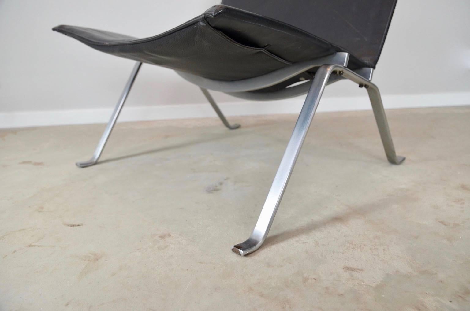 Mid-Century Modern Poul Kjaerholm Black Leather Lounge Chair PK 22 for E. Kold Cristensen, Denmark