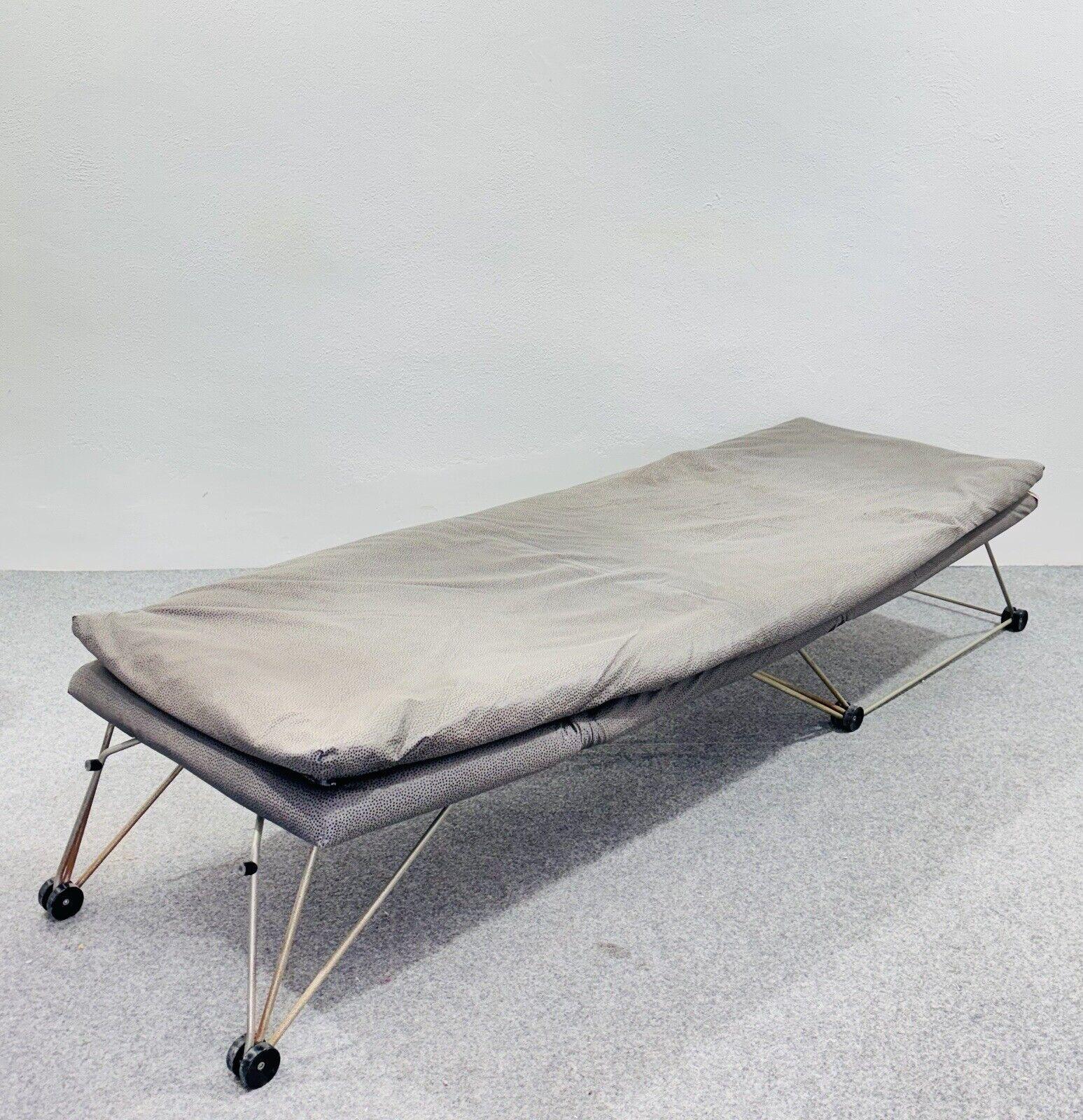 Lounge Chair Armchair Geometric Design Postmodern Modern 1980's For Sale 3