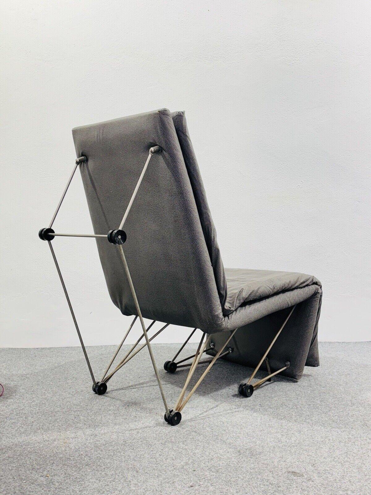 Post-Modern Lounge Chair Armchair Geometric Design Postmodern Modern 1980's For Sale