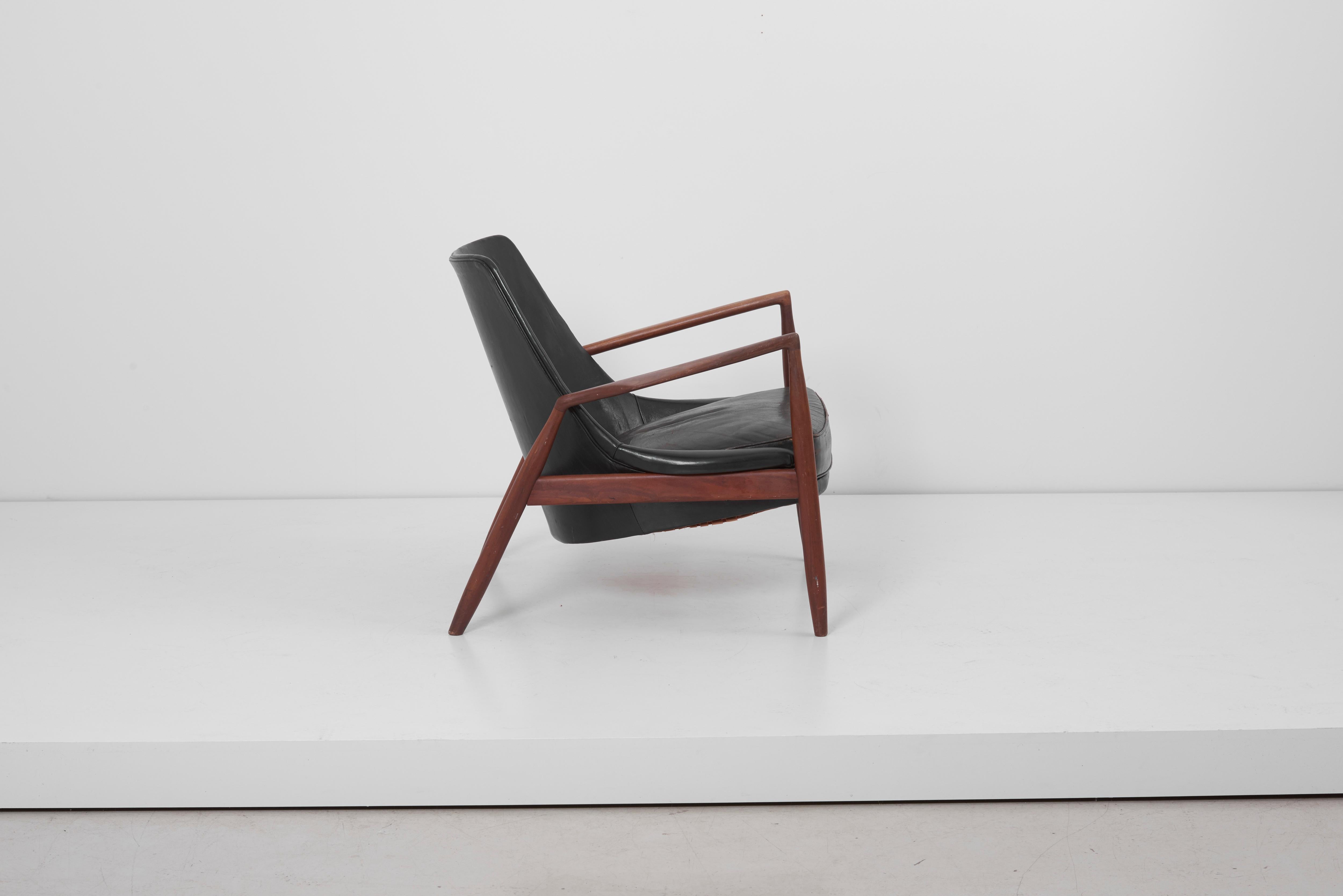 Scandinavian Modern Lounge Chair Seal 'Sälen', Model 503-799 by Ib Kofod-Larsen for OPE Olof Persson