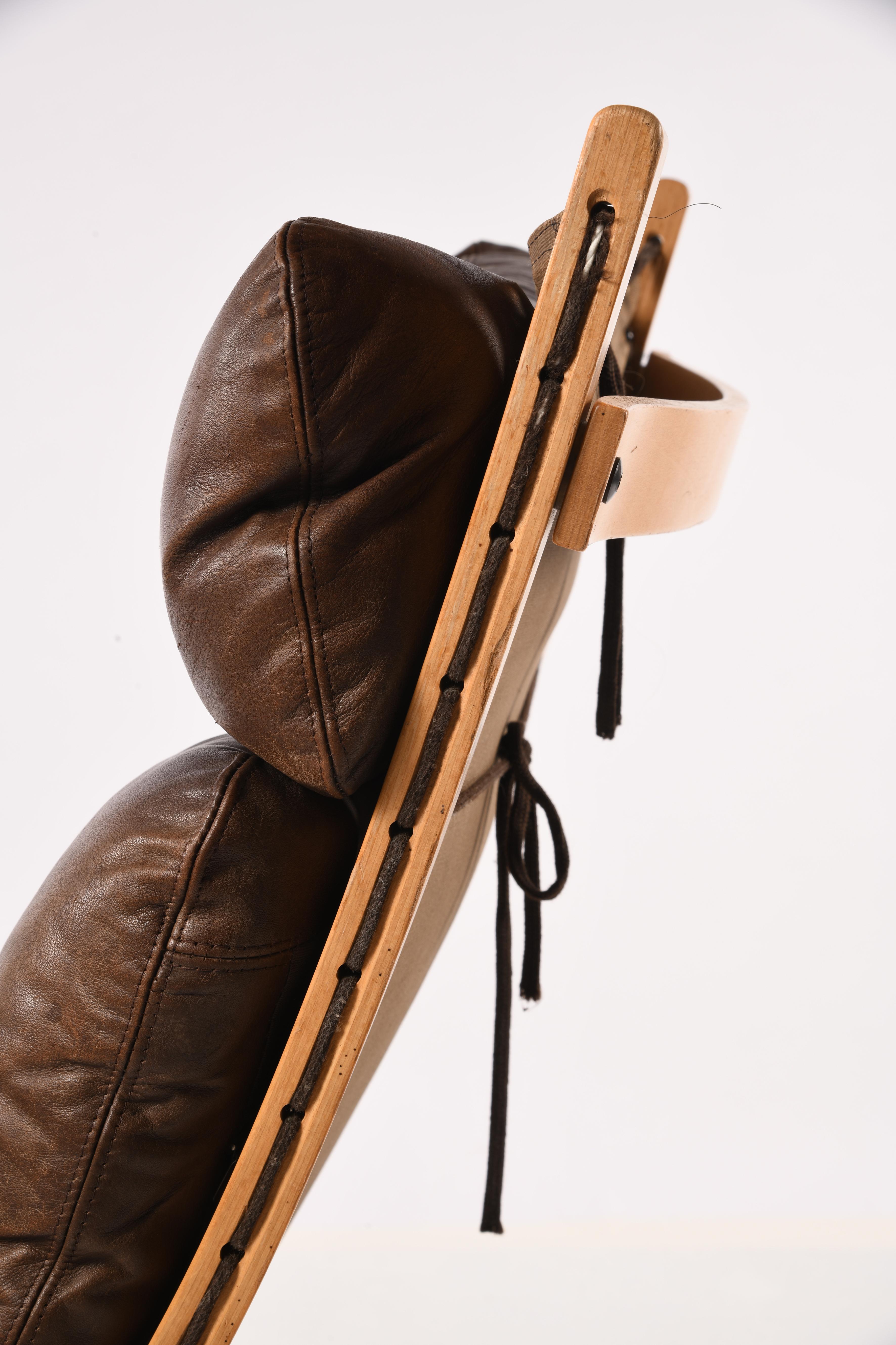 Lounge chair Siesta designed by Ingmar Relling with leather cushion  6