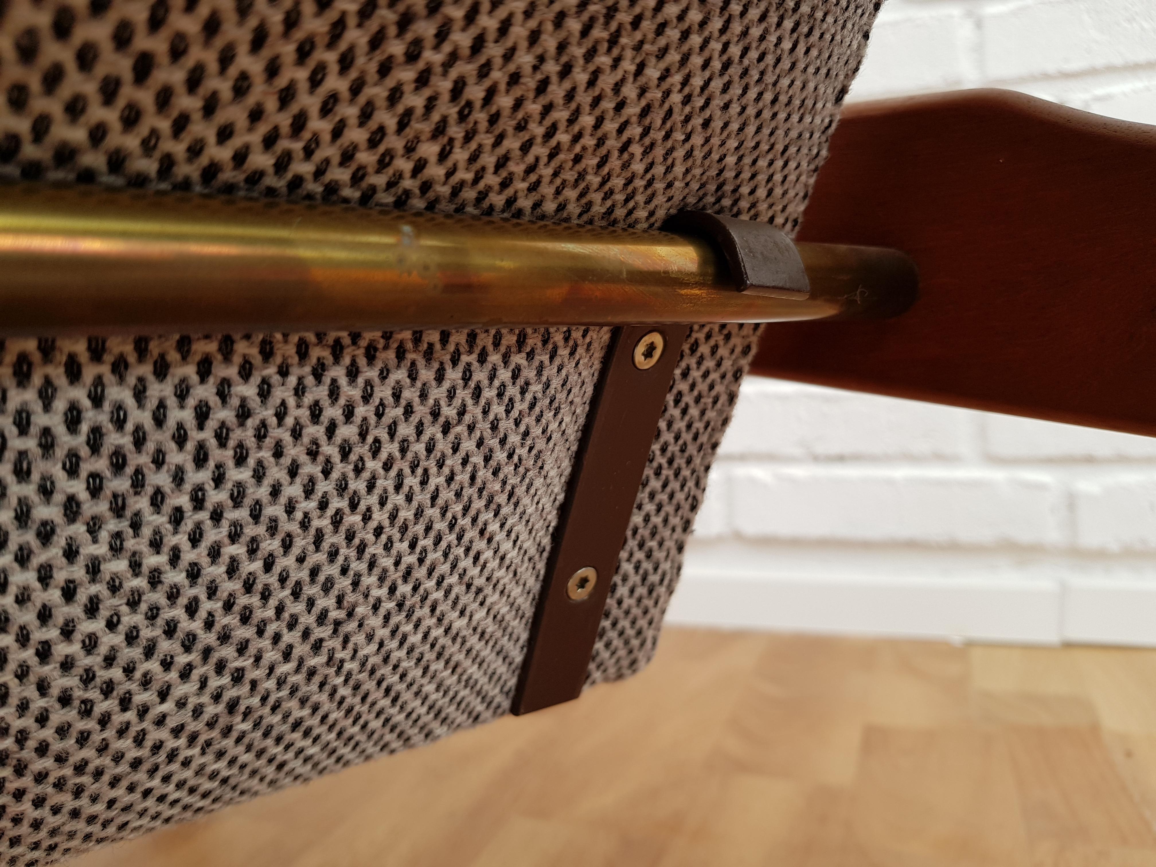 Danish Design, Lounge Chair by Søren J. Ladefoged & Søn, Wool, Teak, Restored For Sale 8