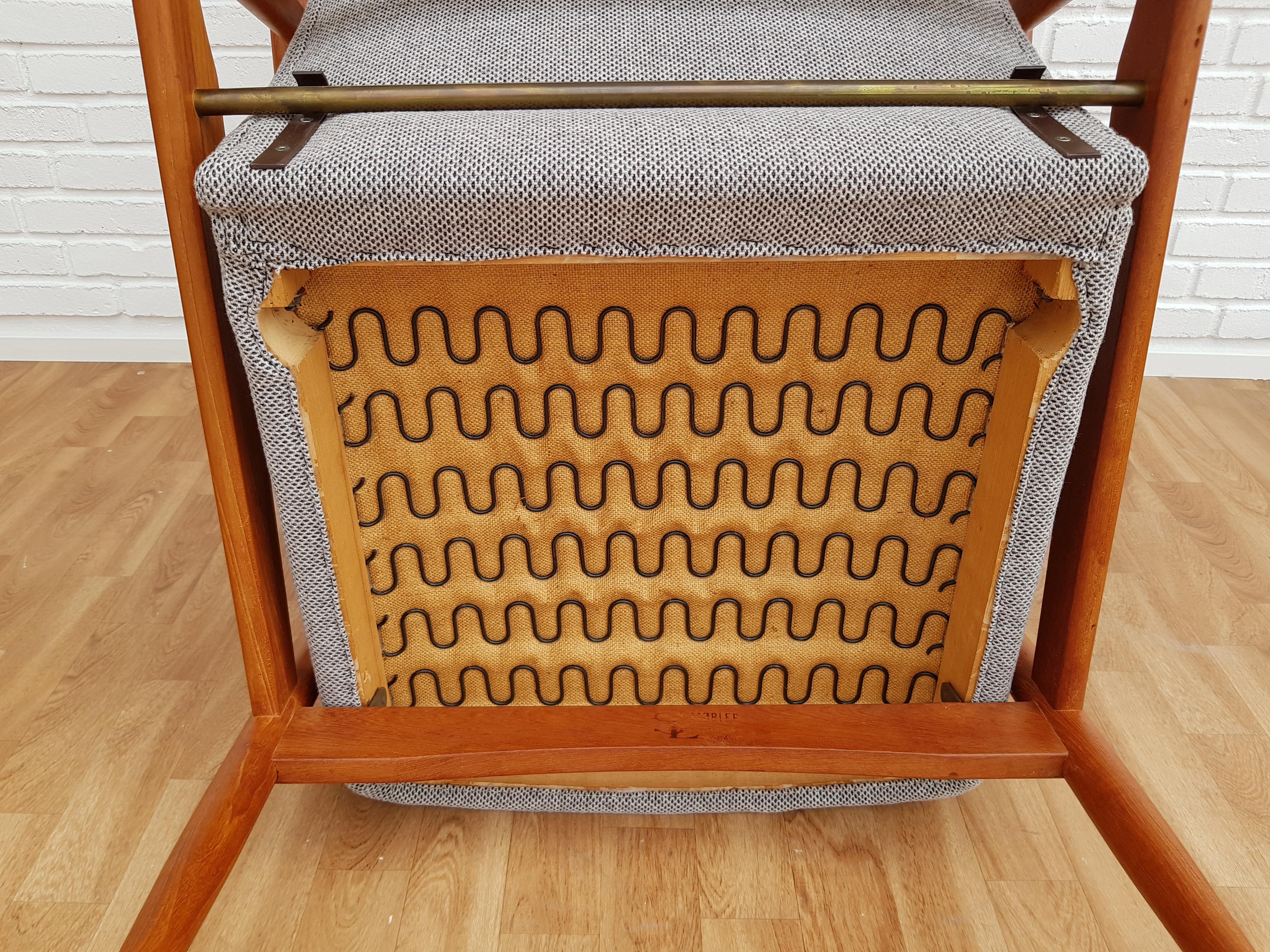Danish Design, Lounge Chair by Søren J. Ladefoged & Søn, Wool, Teak, Restored For Sale 11