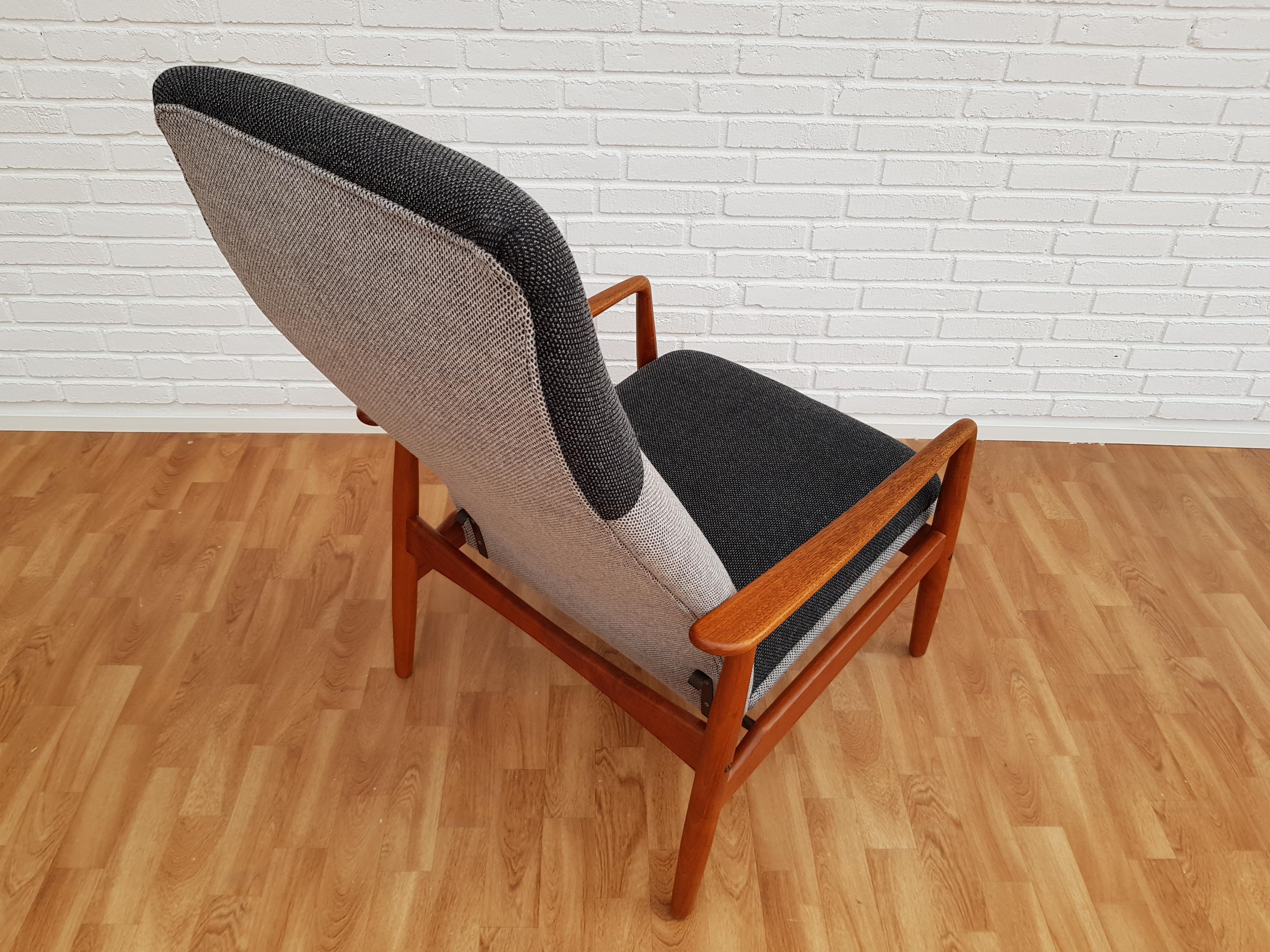 Danish Design, Lounge Chair by Søren J. Ladefoged & Søn, Wool, Teak, Restored For Sale 1