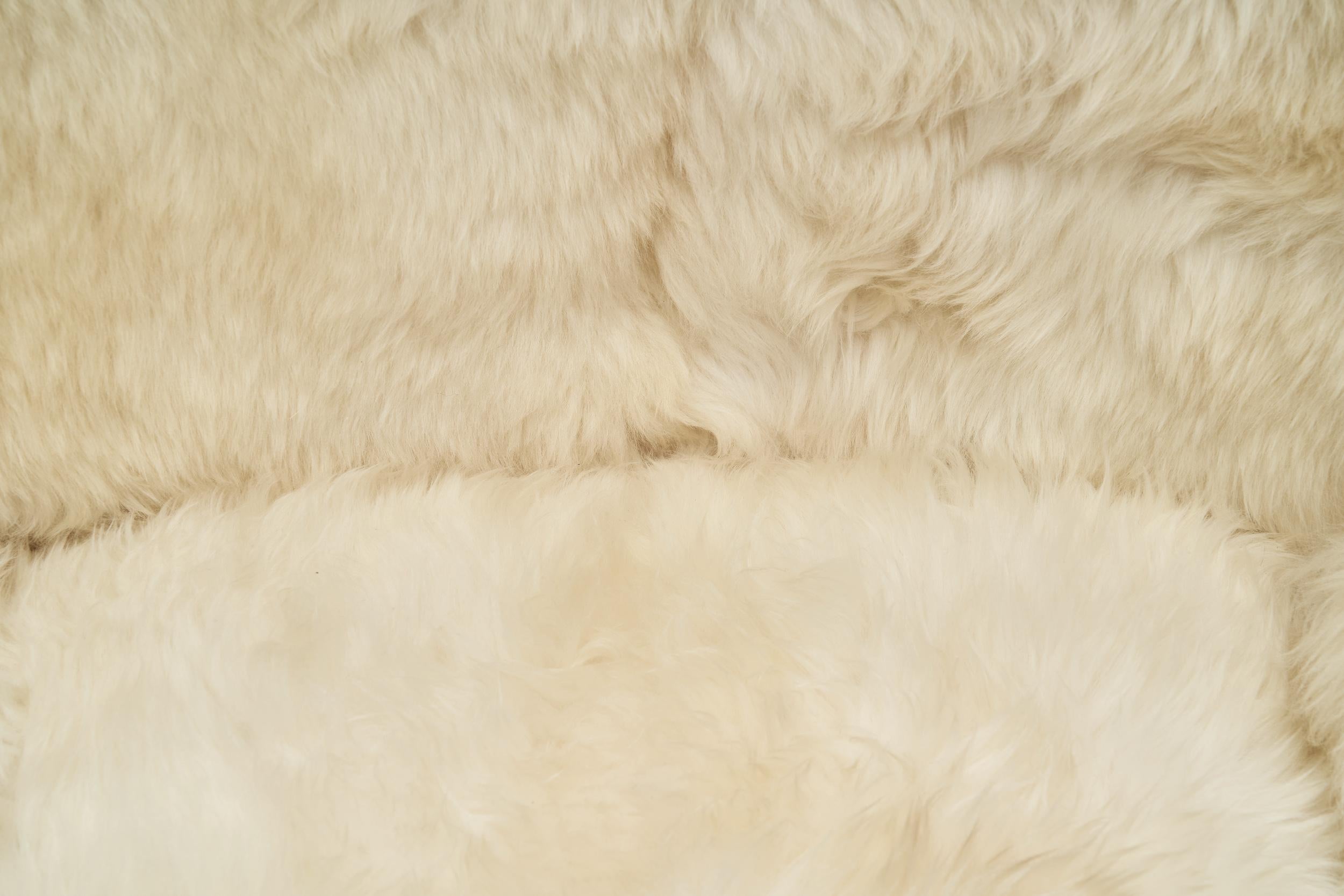 Mit Off-White Schafsfell gepolsterter Sessel, Dänemark 1960er Jahre im Angebot 6