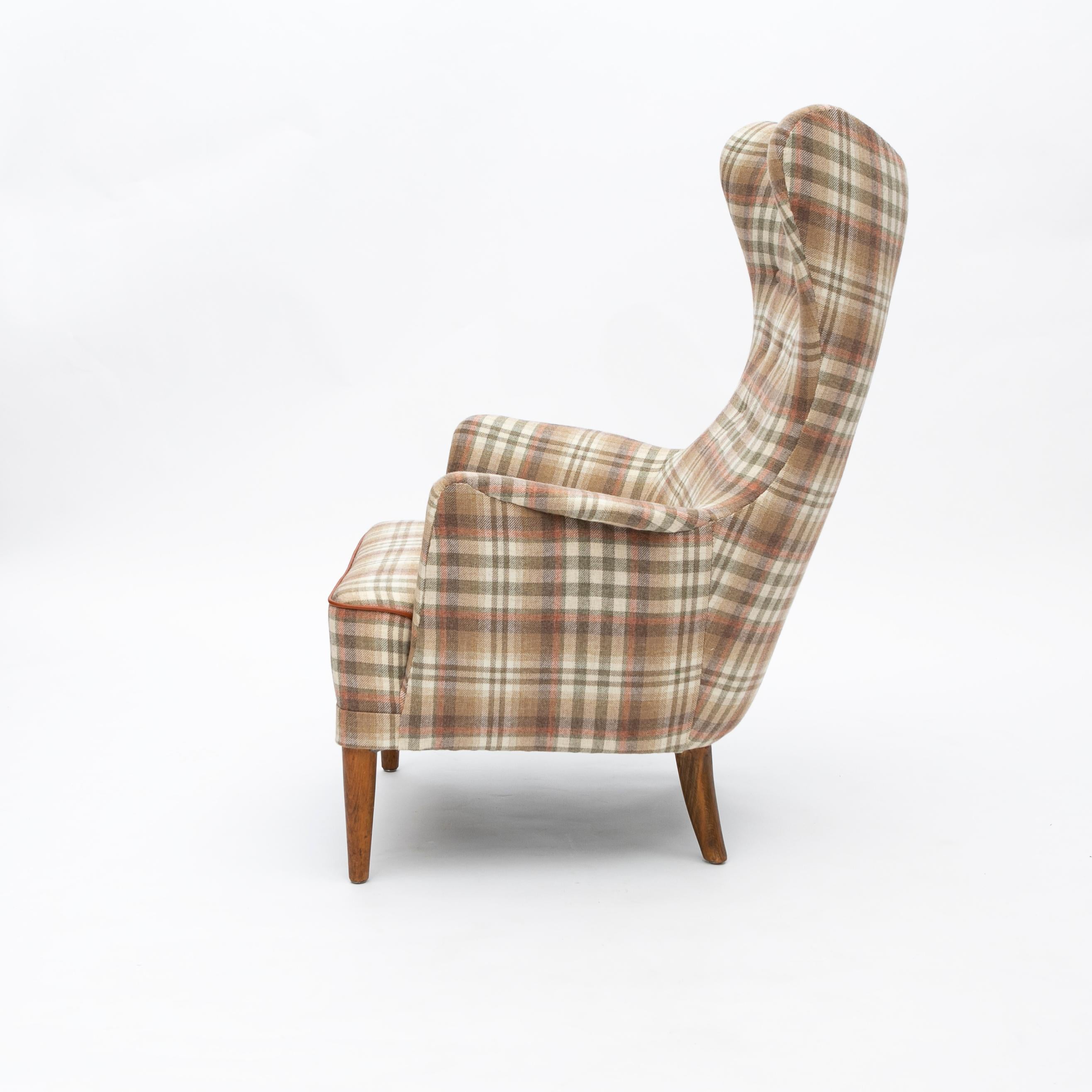 20th Century Lounge Chair with Wegner Footstool