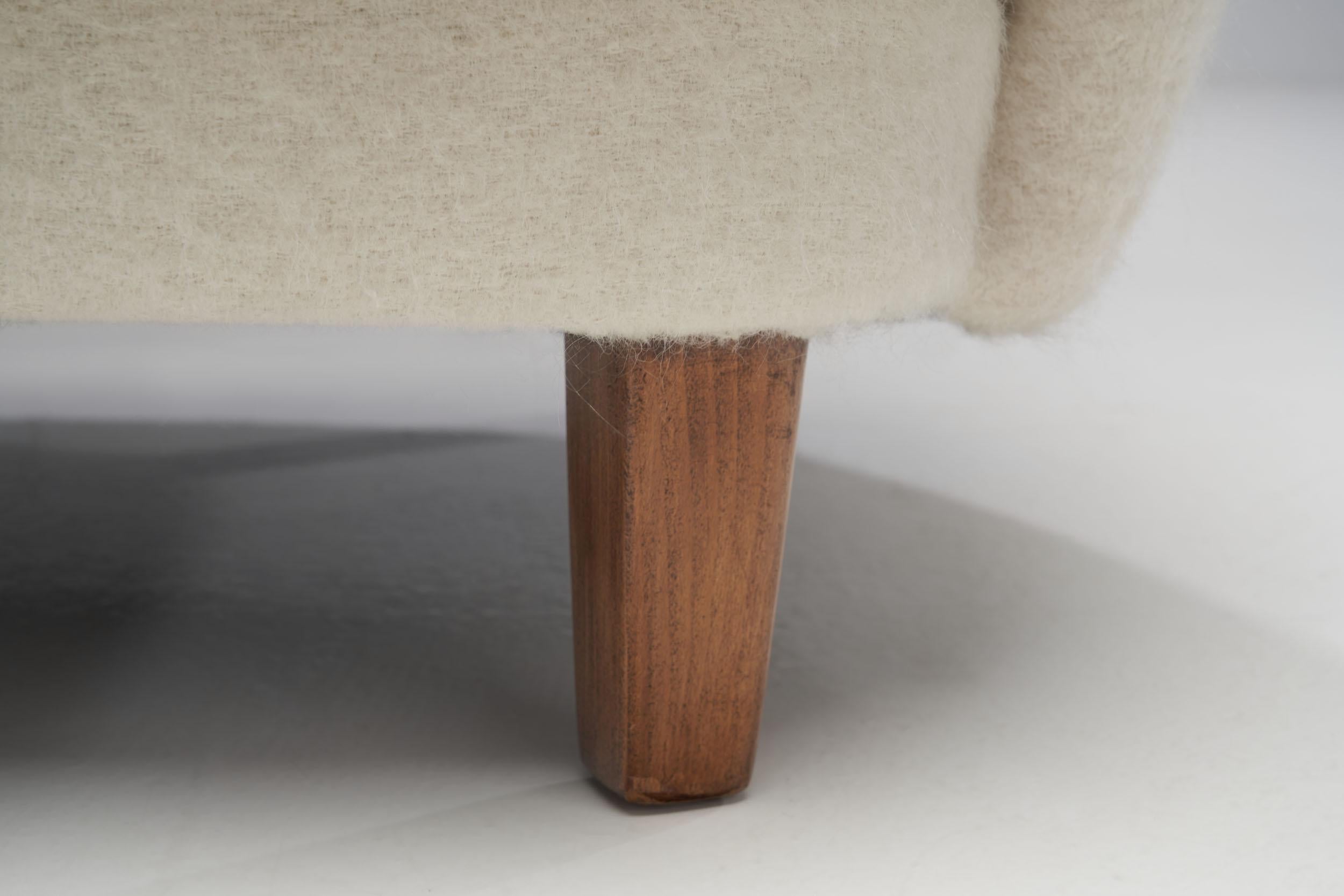 Lounge Chair with Beech Legs by Danish Cabinetmaker, Denmark, 1940s 9