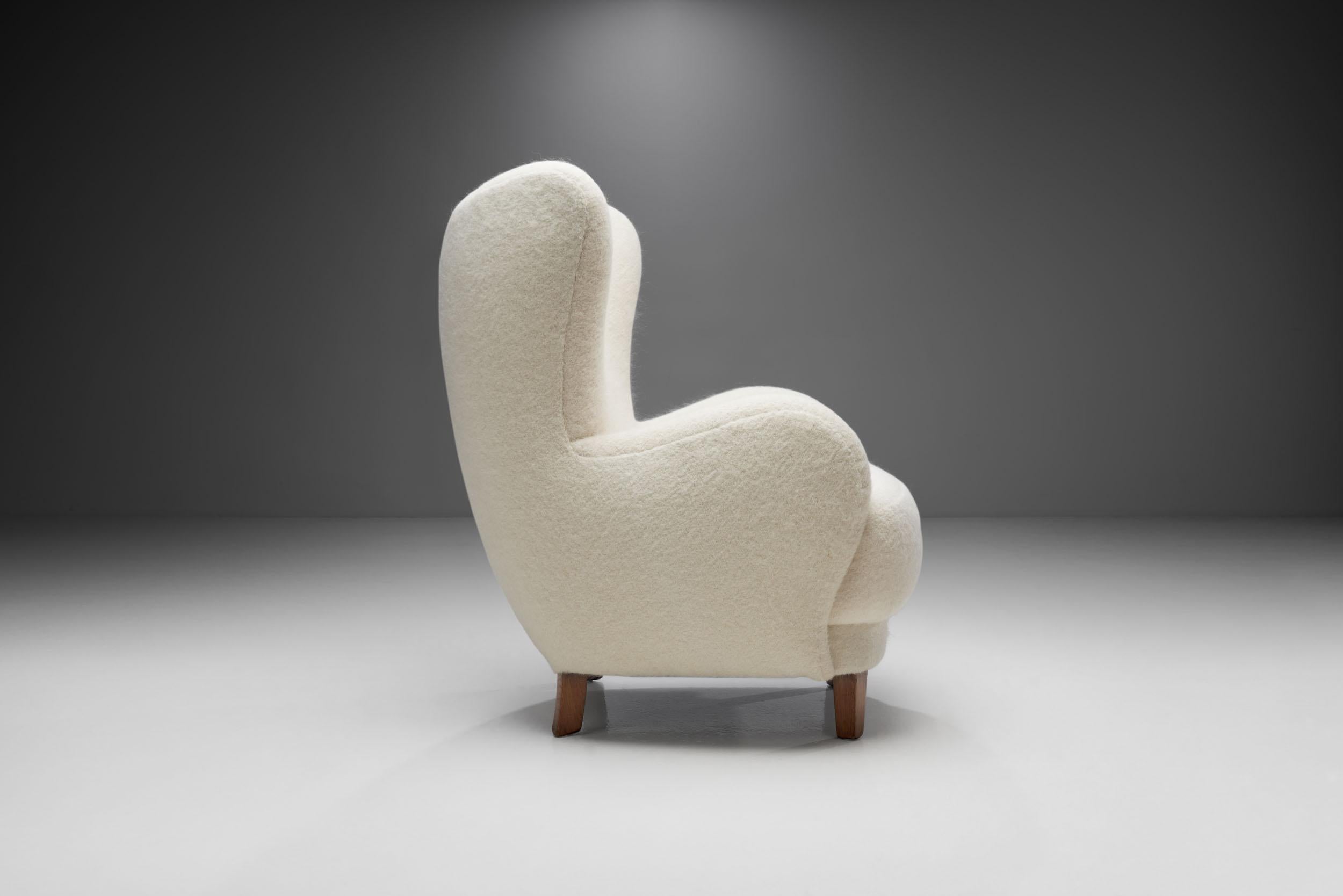 Scandinavian Modern Lounge Chair with Beech Legs by Danish Cabinetmaker, Denmark, 1940s