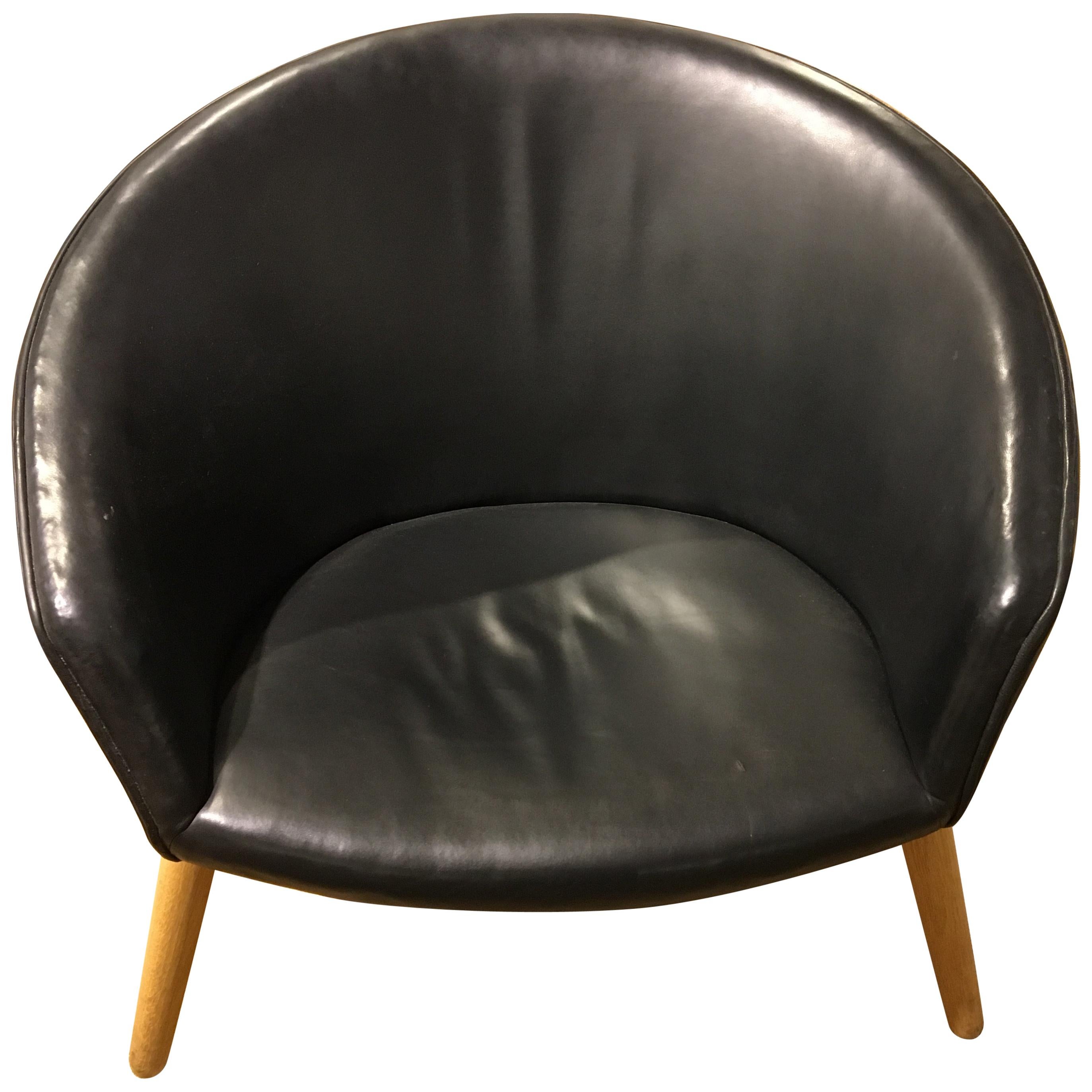 Lounge Chair with Black Leather Designet by Nanna Ditzel For Sale