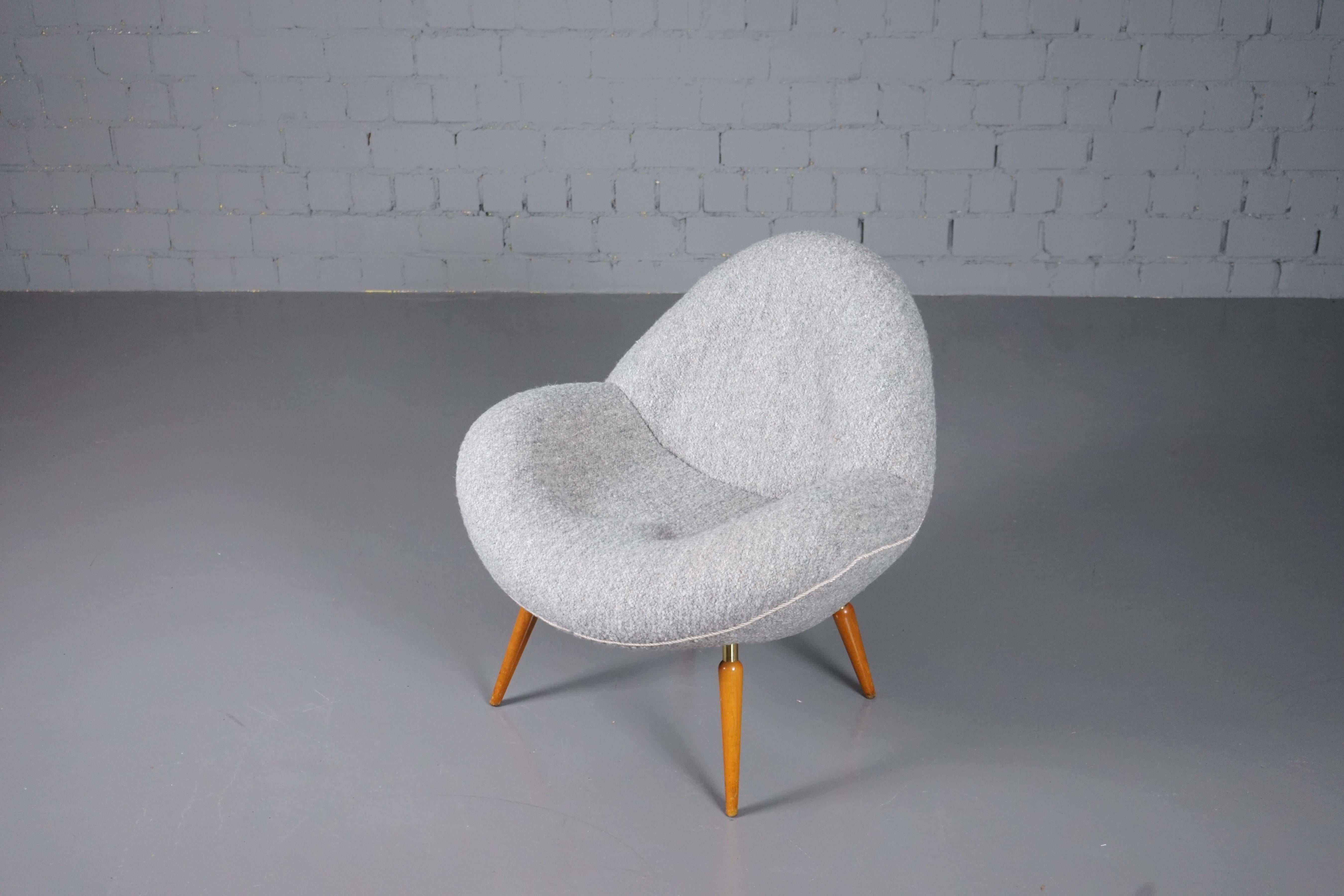 Mid-20th Century Lounge Chair with Dedar Boucle Fabric by Fritz Neth for Correcta, 1950s For Sale