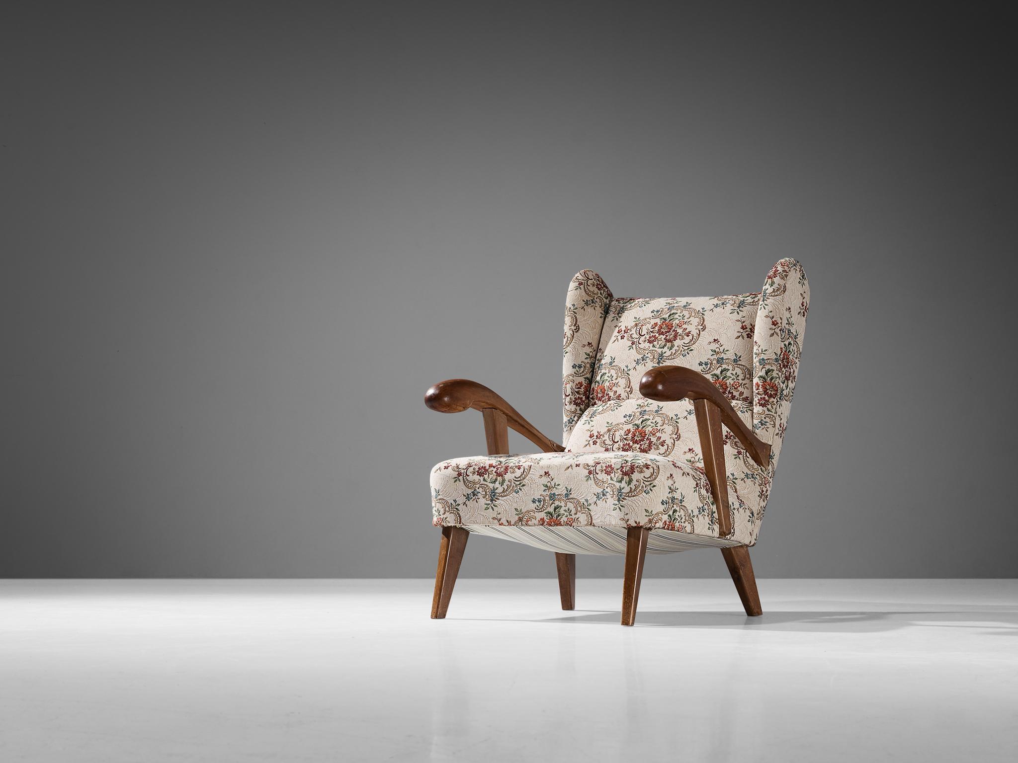 Mid-Century Modern Chaise longue avec revêtement floral blanc cassé en vente