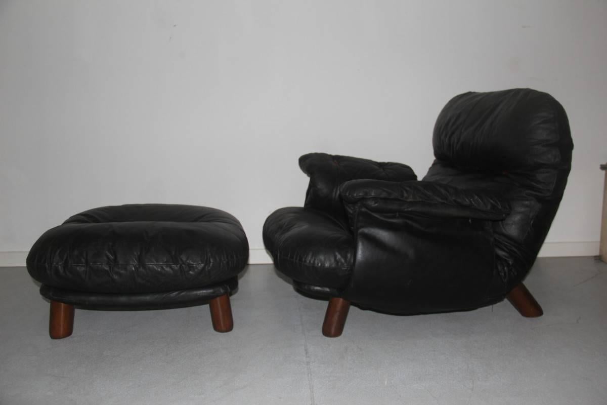 Lounge Chair with Ottoman 1970 Designer E. Cobianchi for Insa Made in Italy 8