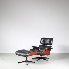 Fauteuil de salon avec pouf Charles & Ray Eames pour Vitra, Allemagne 2004
