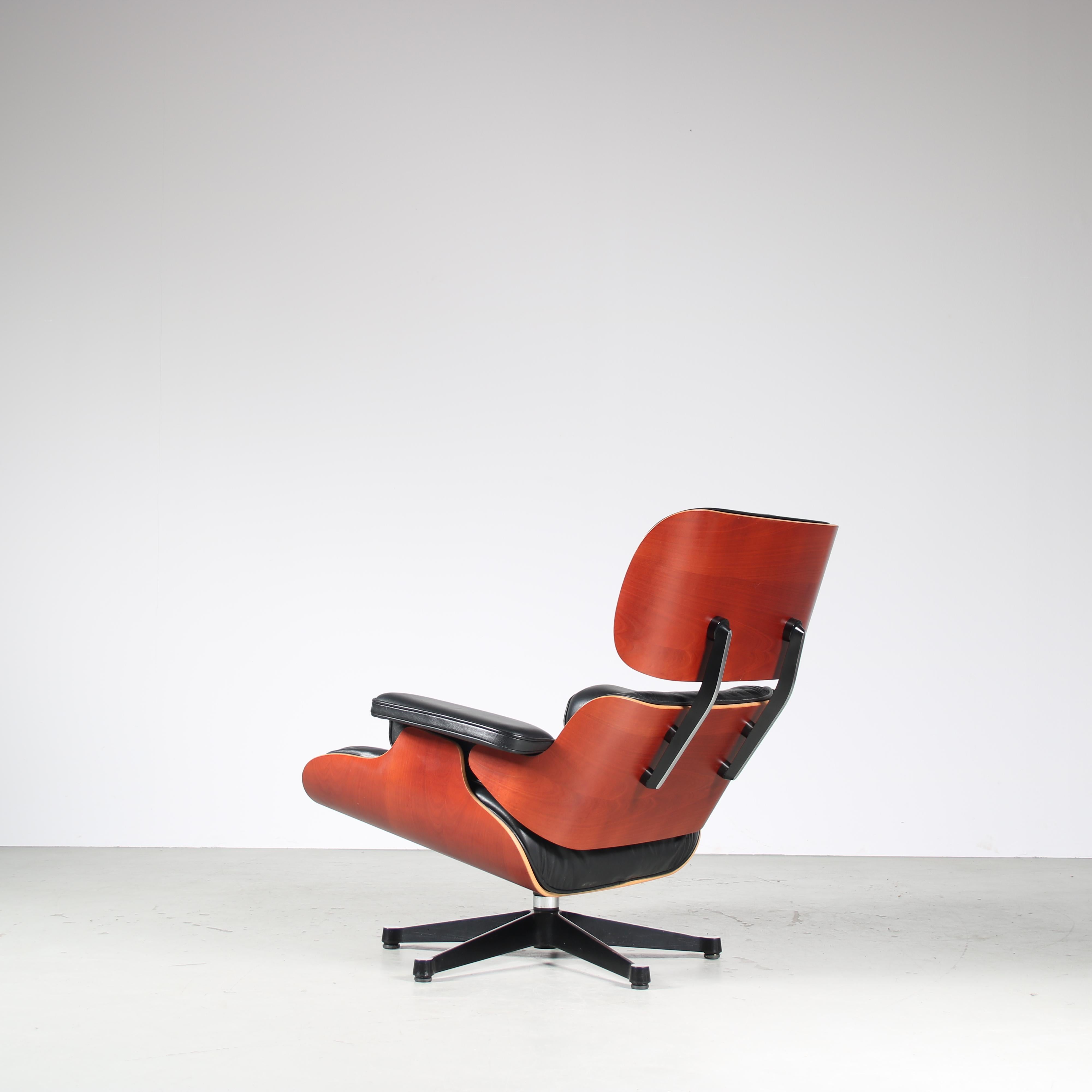 Lounge Chair with Ottoman by Charles & Ray Eames for Vitra, Germany 2004 4