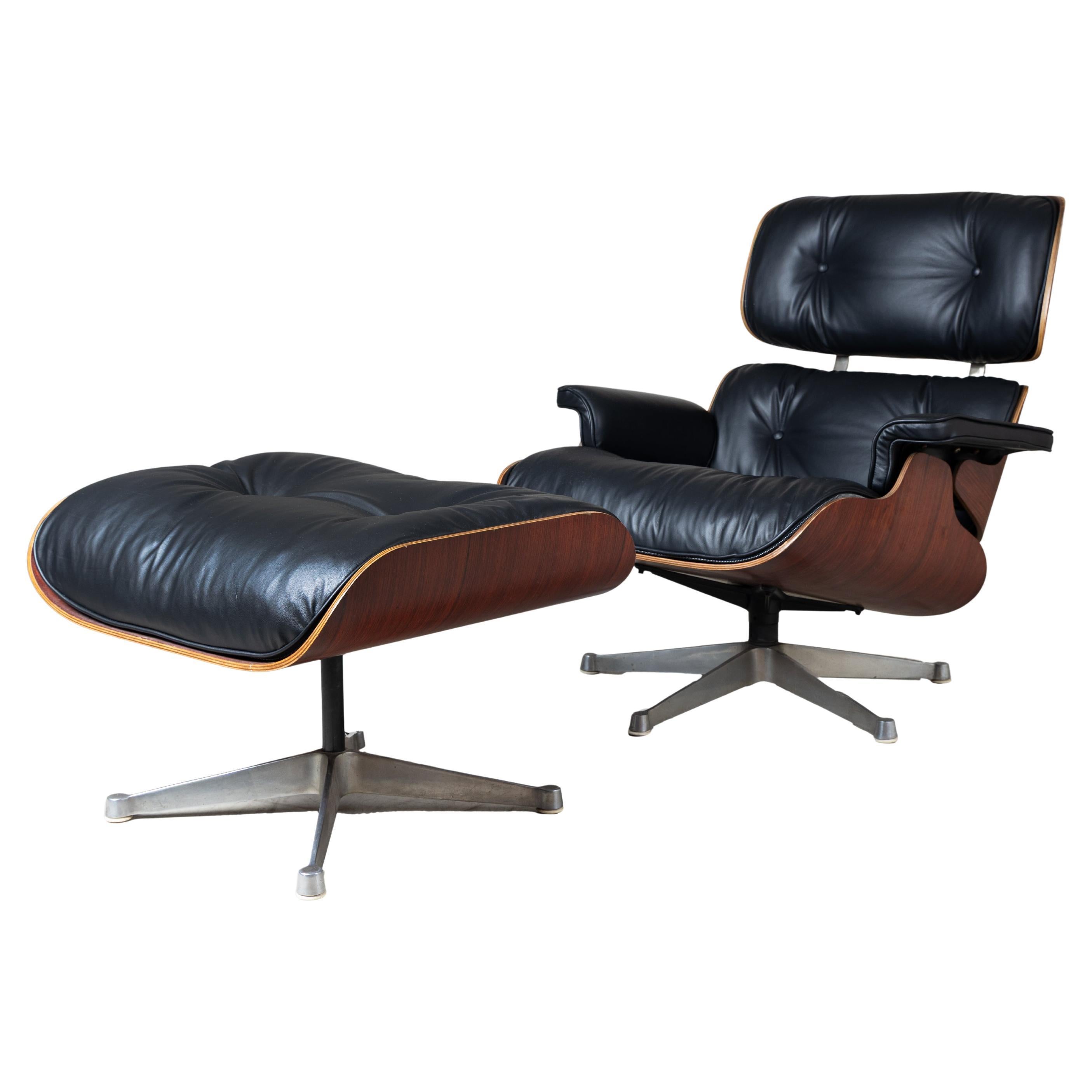 Silla de salón con puf, Charles e Ray Eames, Knoll