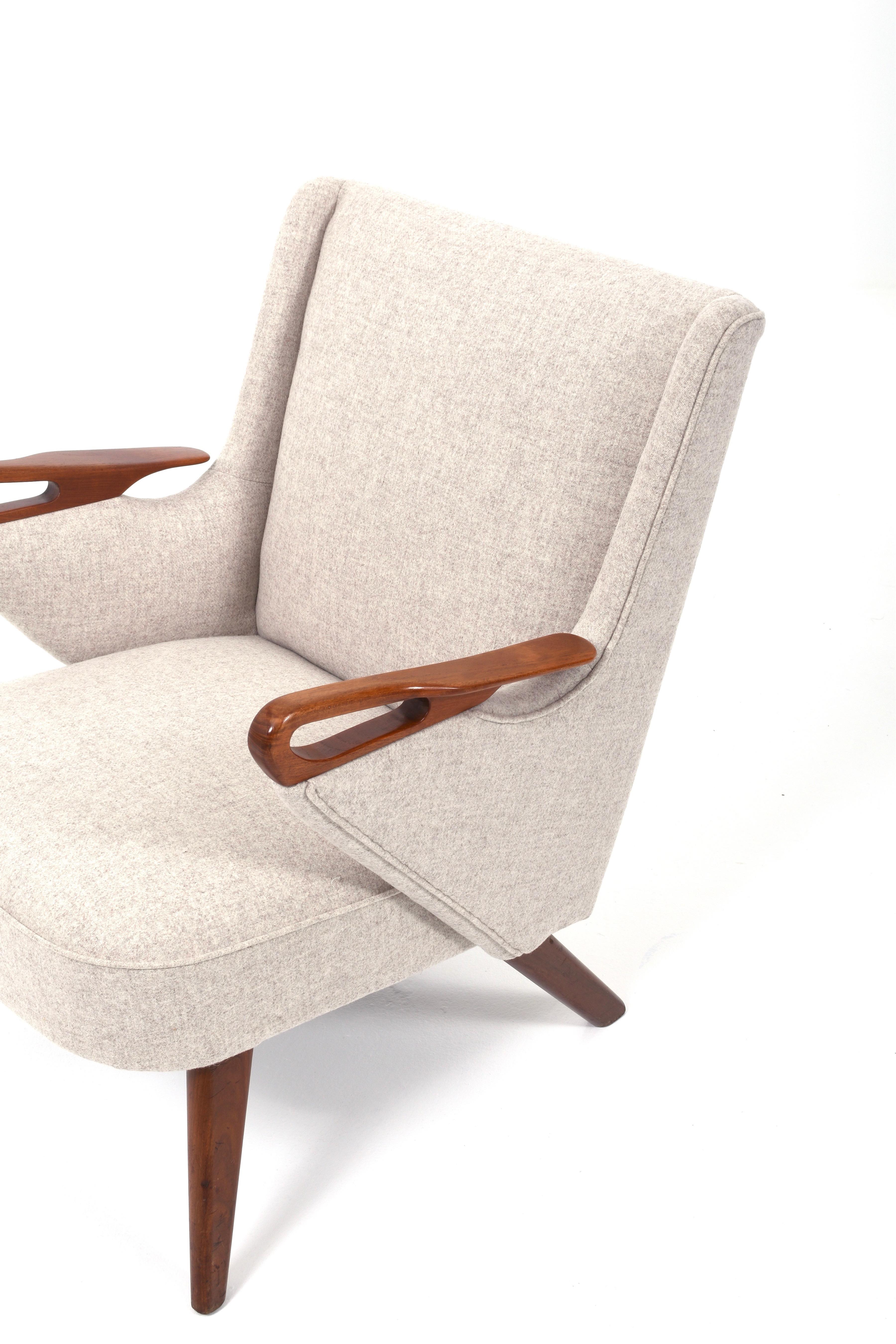 Scandinavian Modern Lounge Chairs by Chresten Findahl Brodersen for Findahl Møbelfabrik, Set of 2 For Sale