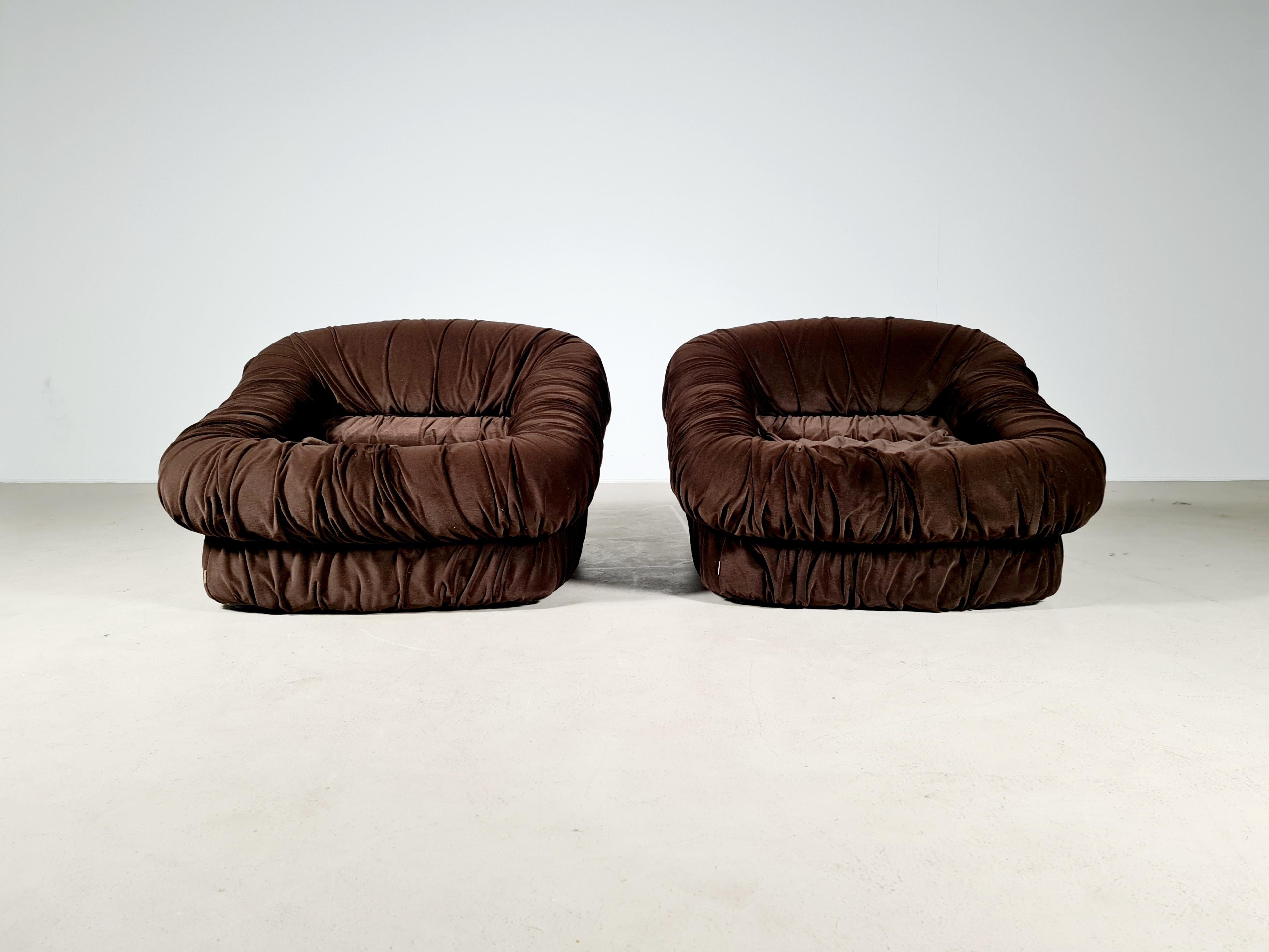 Lounge Chairs by De Pas, d'urbino and Lomazzi for Dell’Oca, 1970s 3
