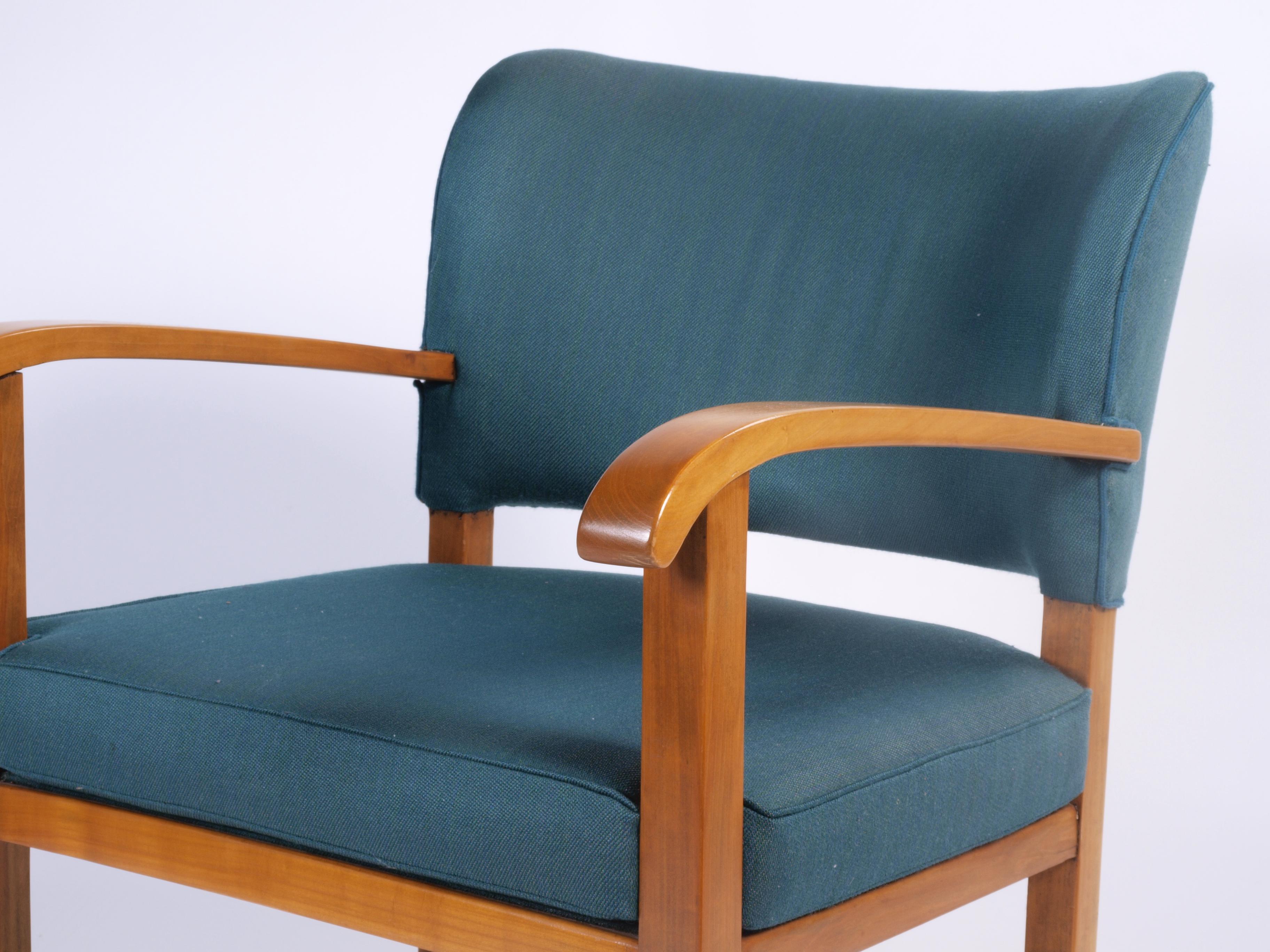 These early mid-century chairs showcase timeless design, marked by a 