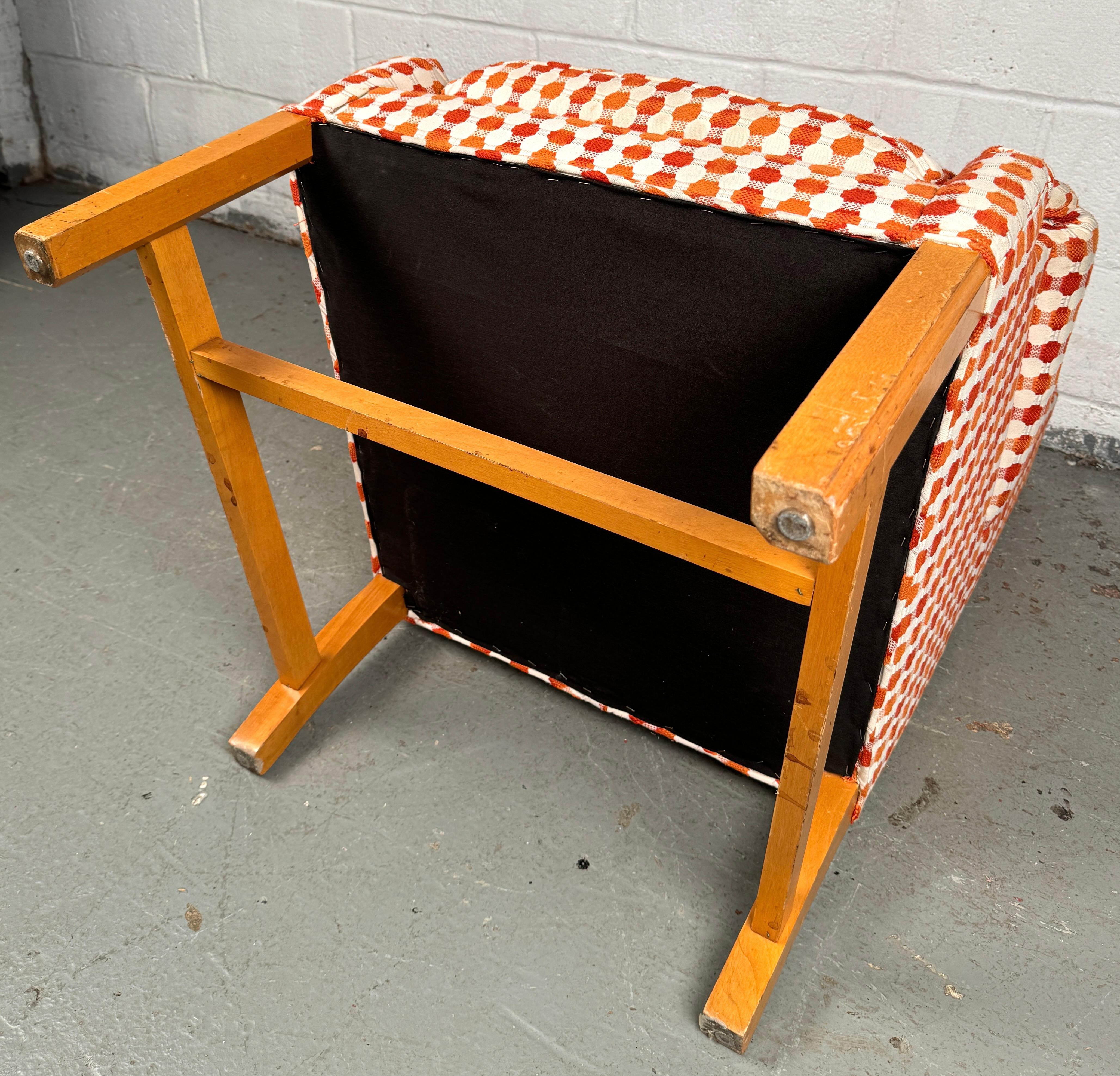Moderne dänische Loungesessel aus der Jahrhundertmitte (Polster) im Angebot