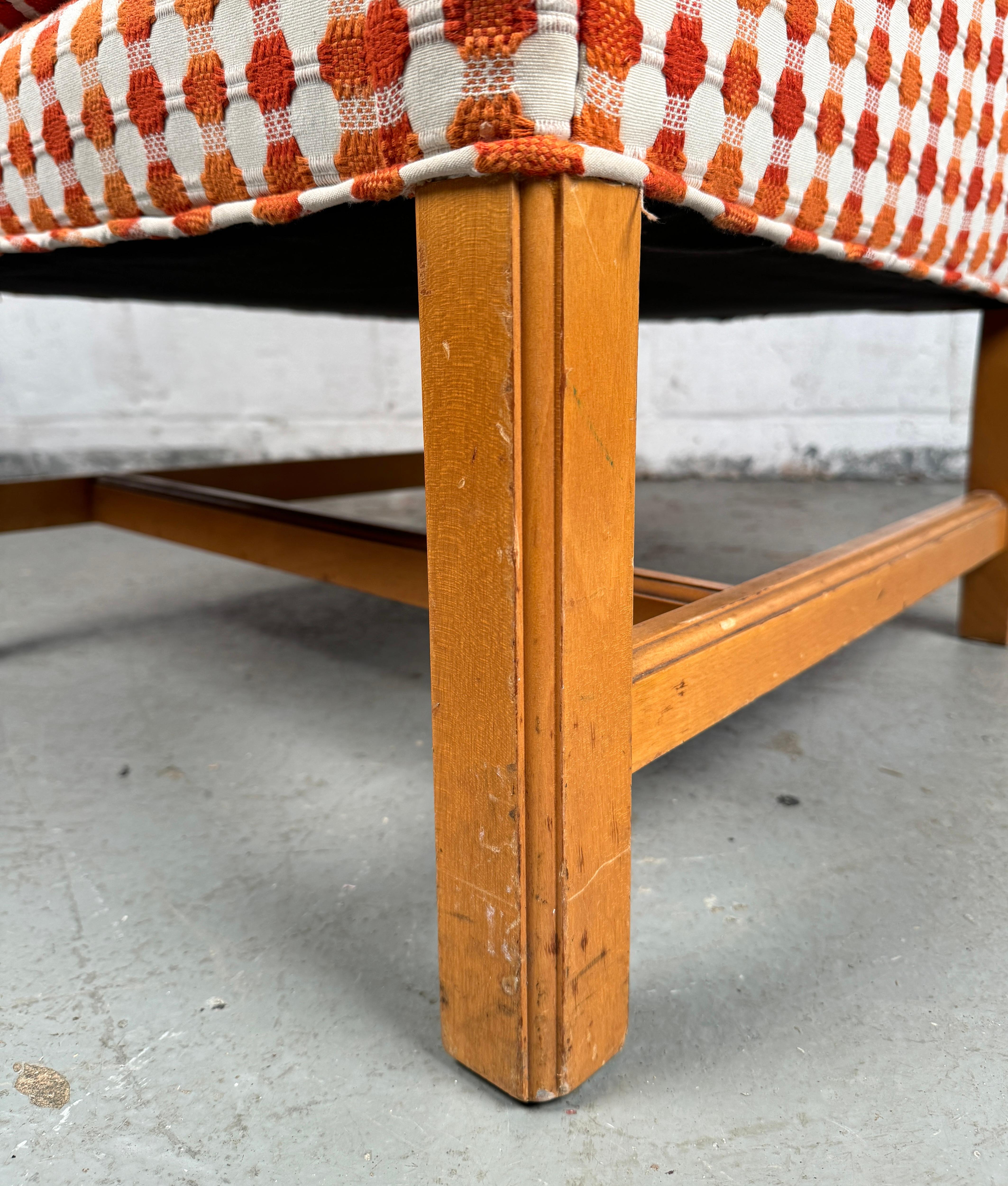 Moderne dänische Loungesessel aus der Jahrhundertmitte im Angebot 1